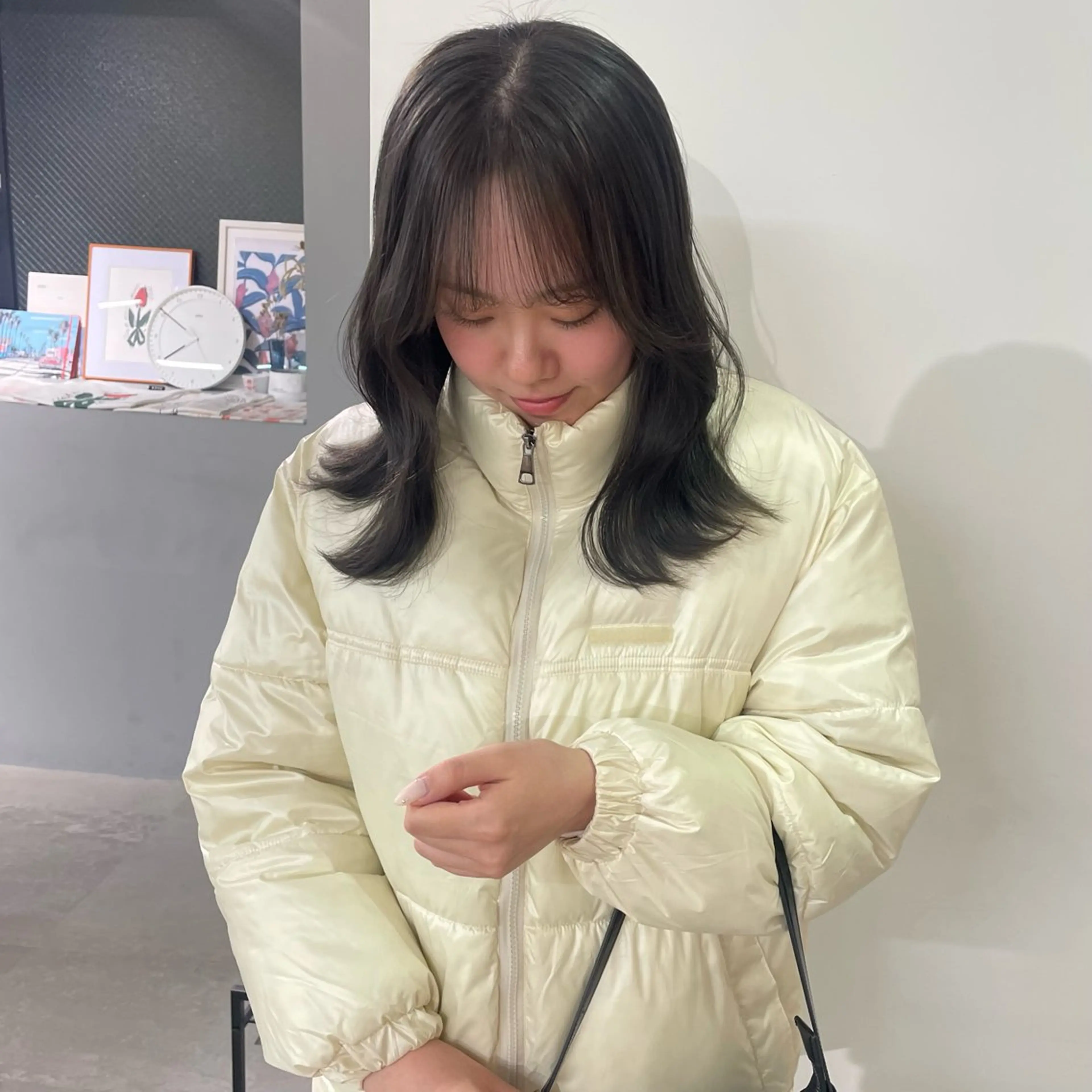 ミディアム カラー アディクシーカラー 透明感カラー グレージュ オリーブグレージュ オリーブグレー nonoka オリーブ/グレージュのヘアスタイル