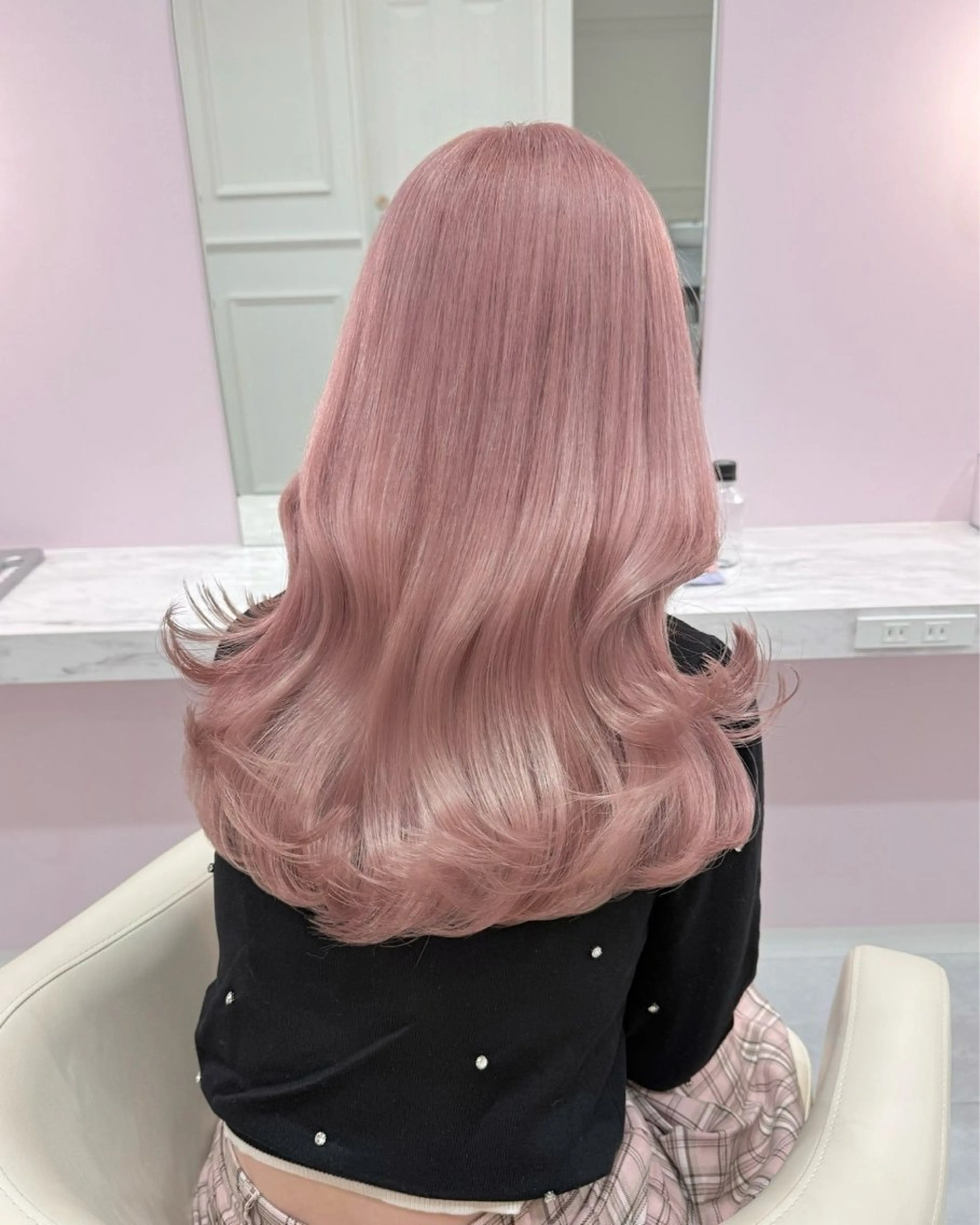 ロング カラー ブリーチ 透明感カラー ハイトーンカラー ヘアカラー ハイトーンカラー💞 くるみ🎀のヘアスタイル