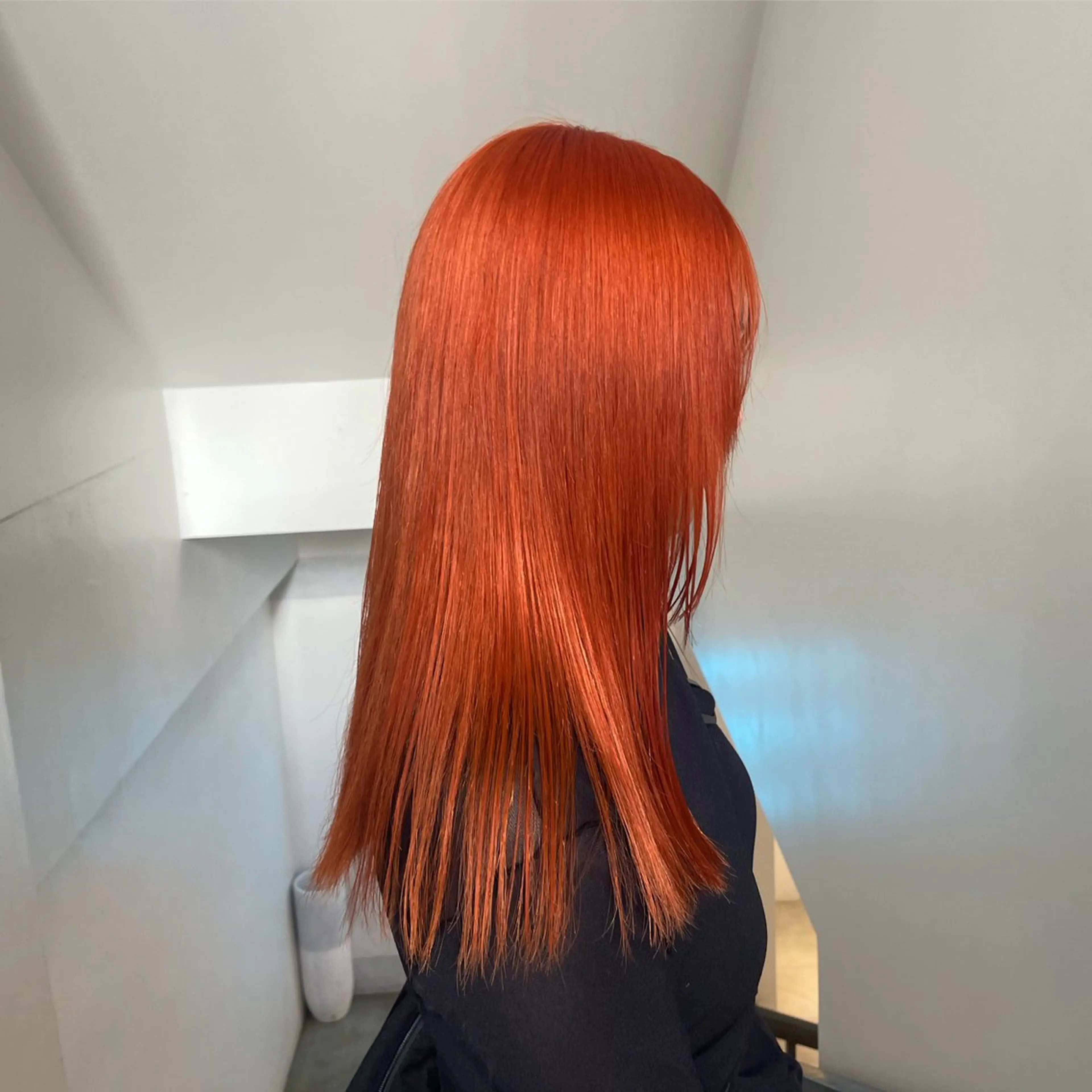 ミディアム カラー ヘアカラー 🌟暖色系ハイトーン 🌟AIのヘアスタイル