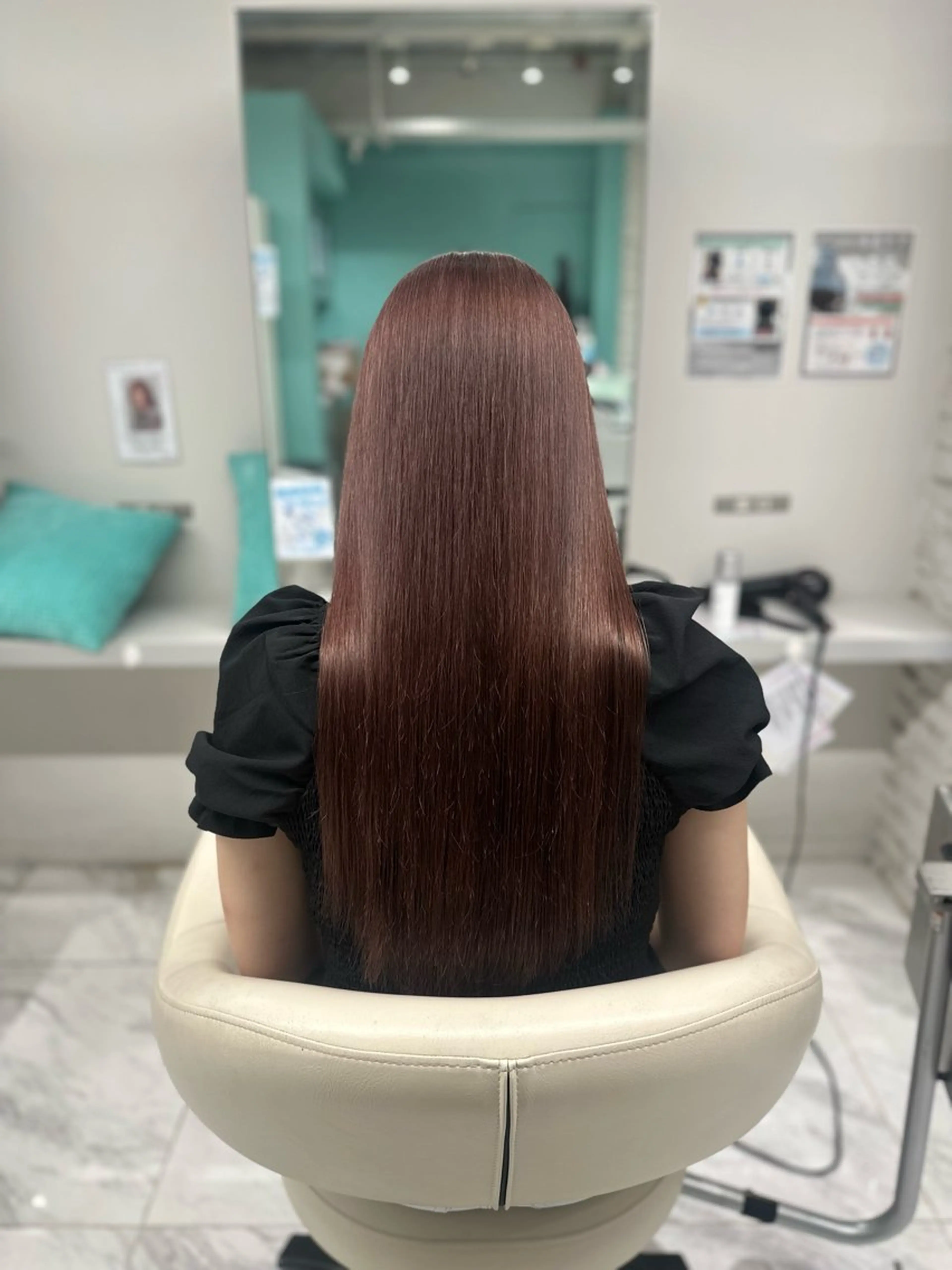 ロング カラー ヘアカラー トリートメント LeeHorie MIUのヘアスタイル