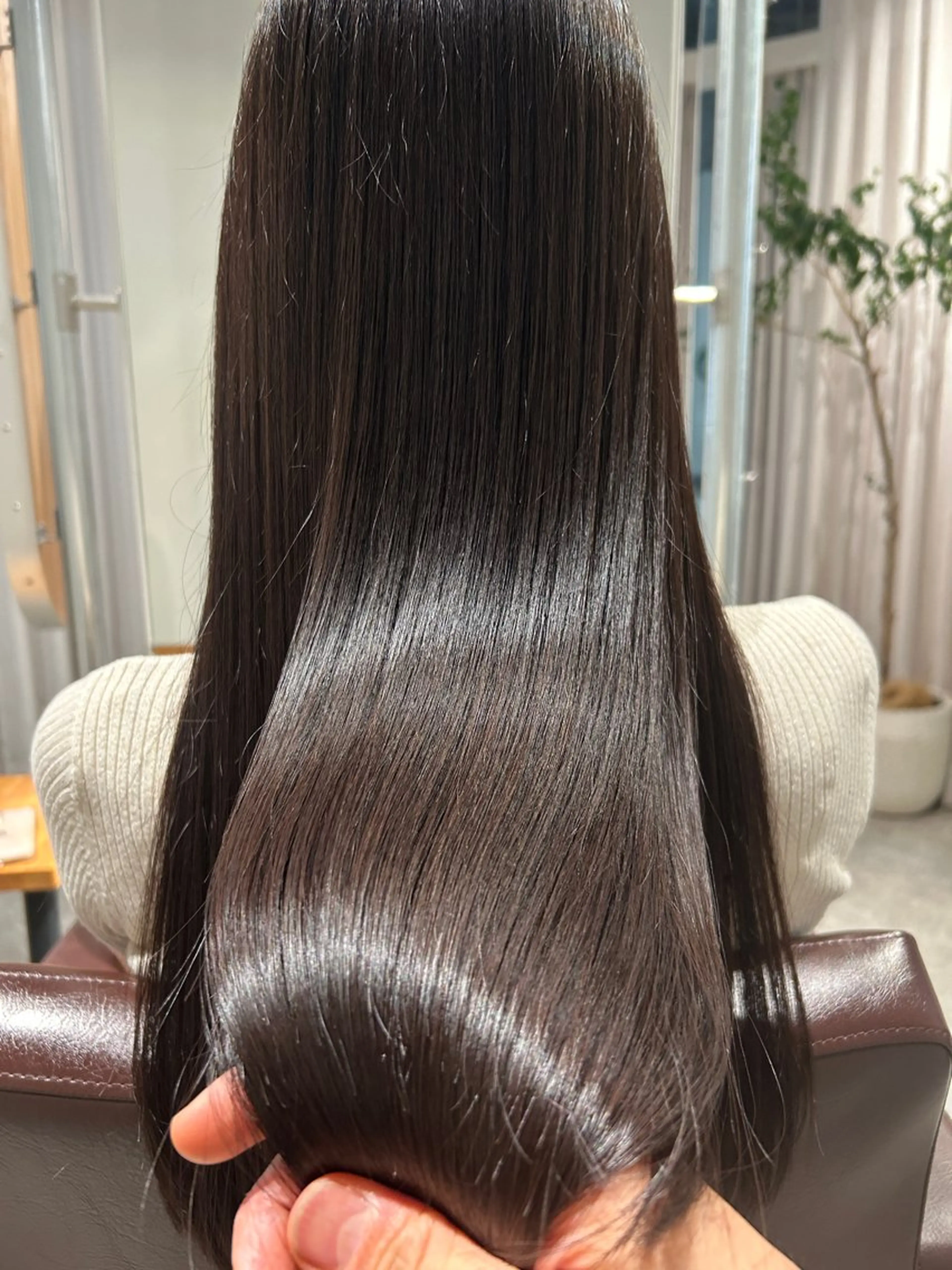 ロング トリートメント ルスリー所属・kudoh 東銀座のヘアスタイル