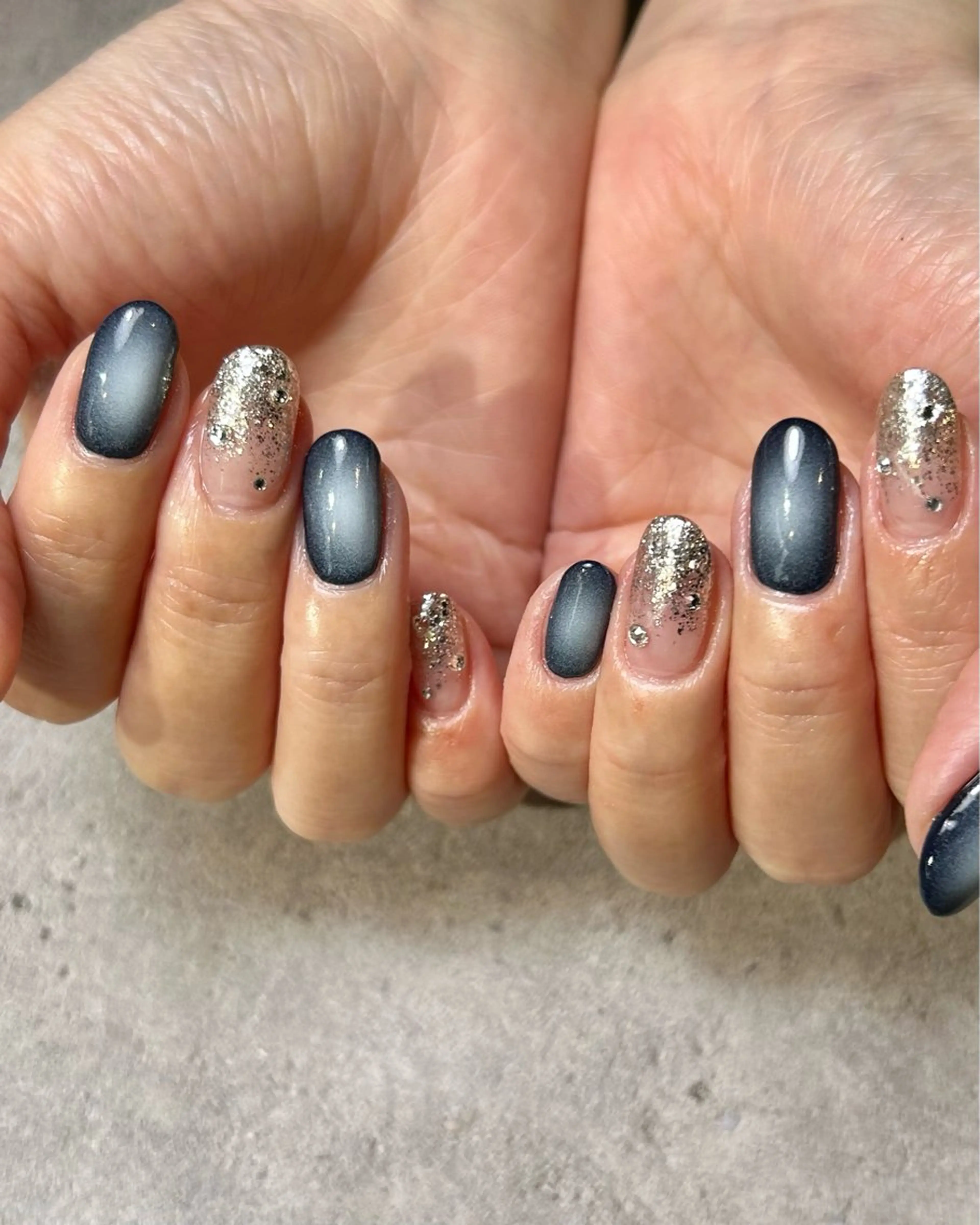 ネイル 持ち込み ネイビー ホワイト ハンドネイル Reflection marikoのネイルデザイン