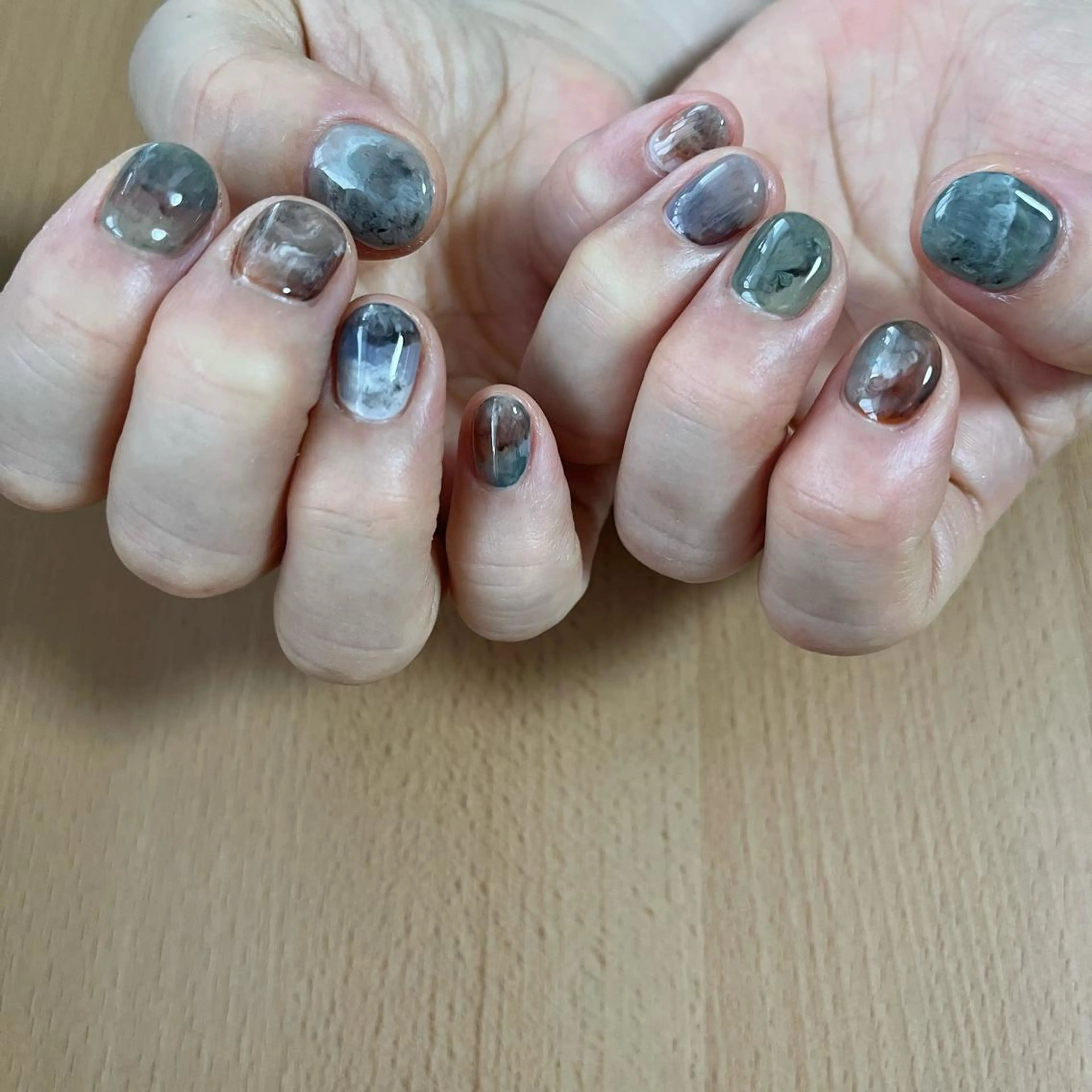 ネイル ハンドネイル Trico Antique所属・岩本 杏のネイルデザイン