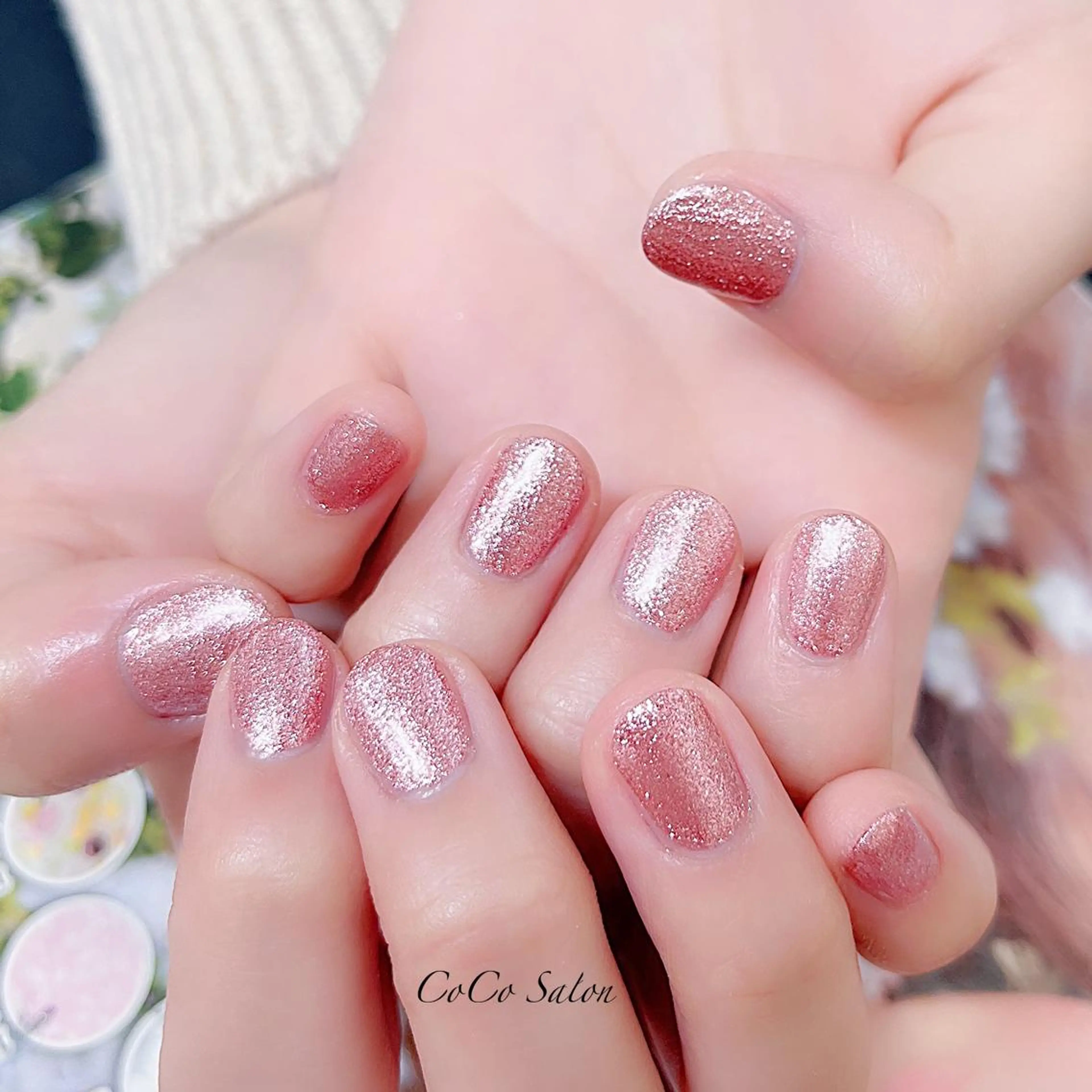 ネイル 長さ出し ジェルネイル ラメ(グリッター) オフィスネイル ワンカラーネイル ハンドネイル CoCoSalon ネイル/まつ毛予約のネイルデザイン