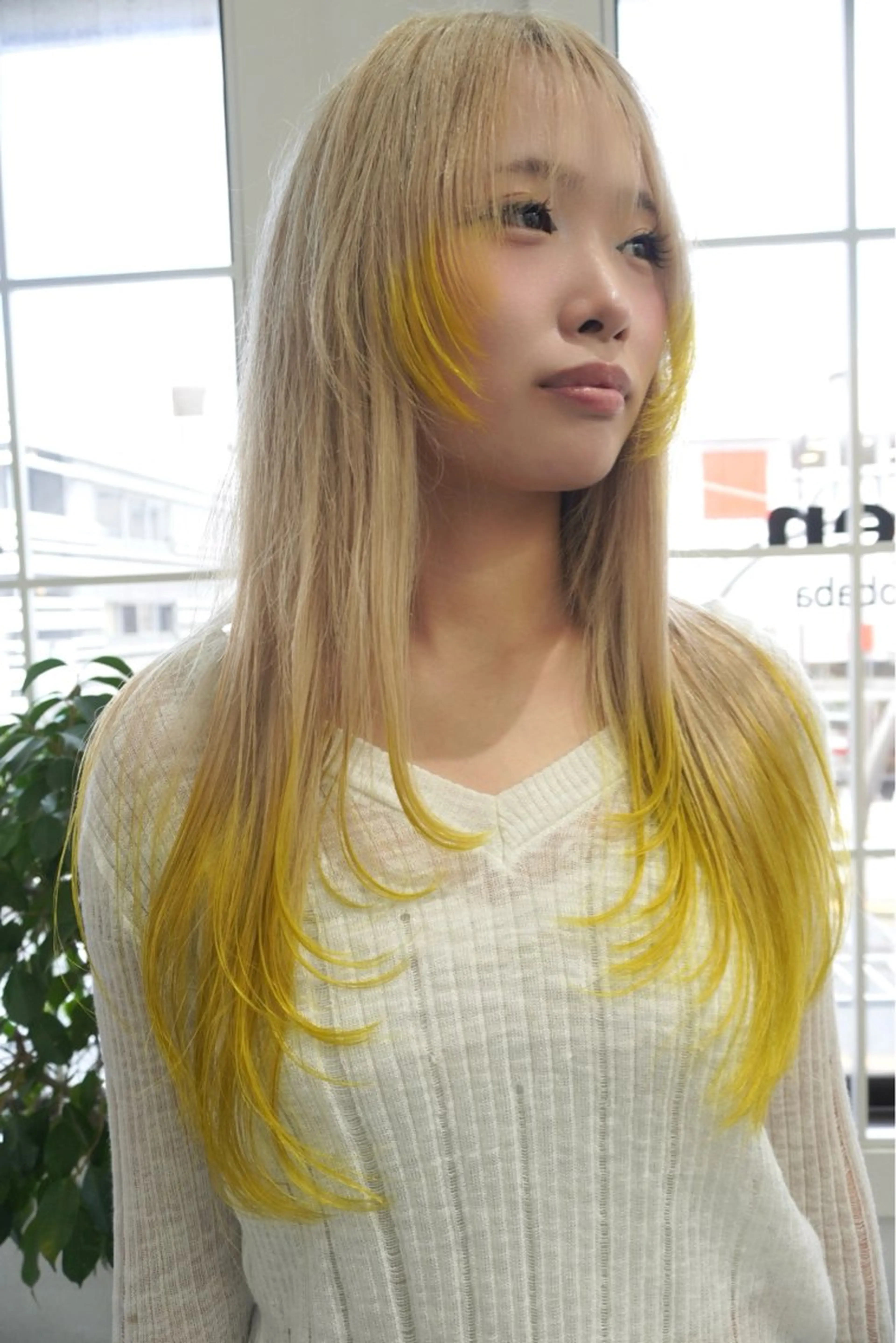 セミロング カラー デザインカラー カット ヘアカラー トリートメント レイヤー／似合わせ TAKUYAのヘアスタイル