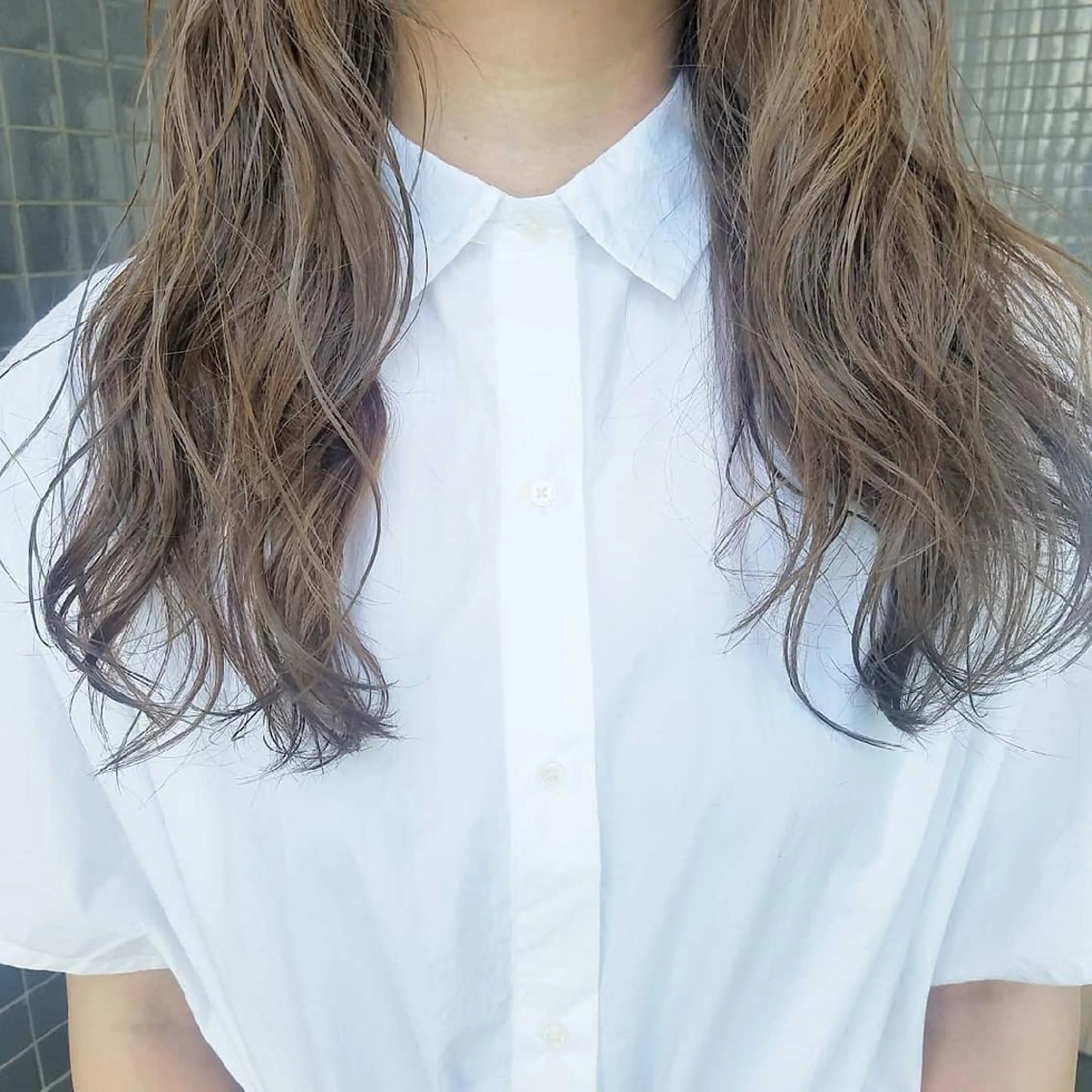 ミディアム カラー ベージュカラー ミルクティーベージュ iplus まつげ、眉毛、耳つぼのマツエク・マツパデザイン