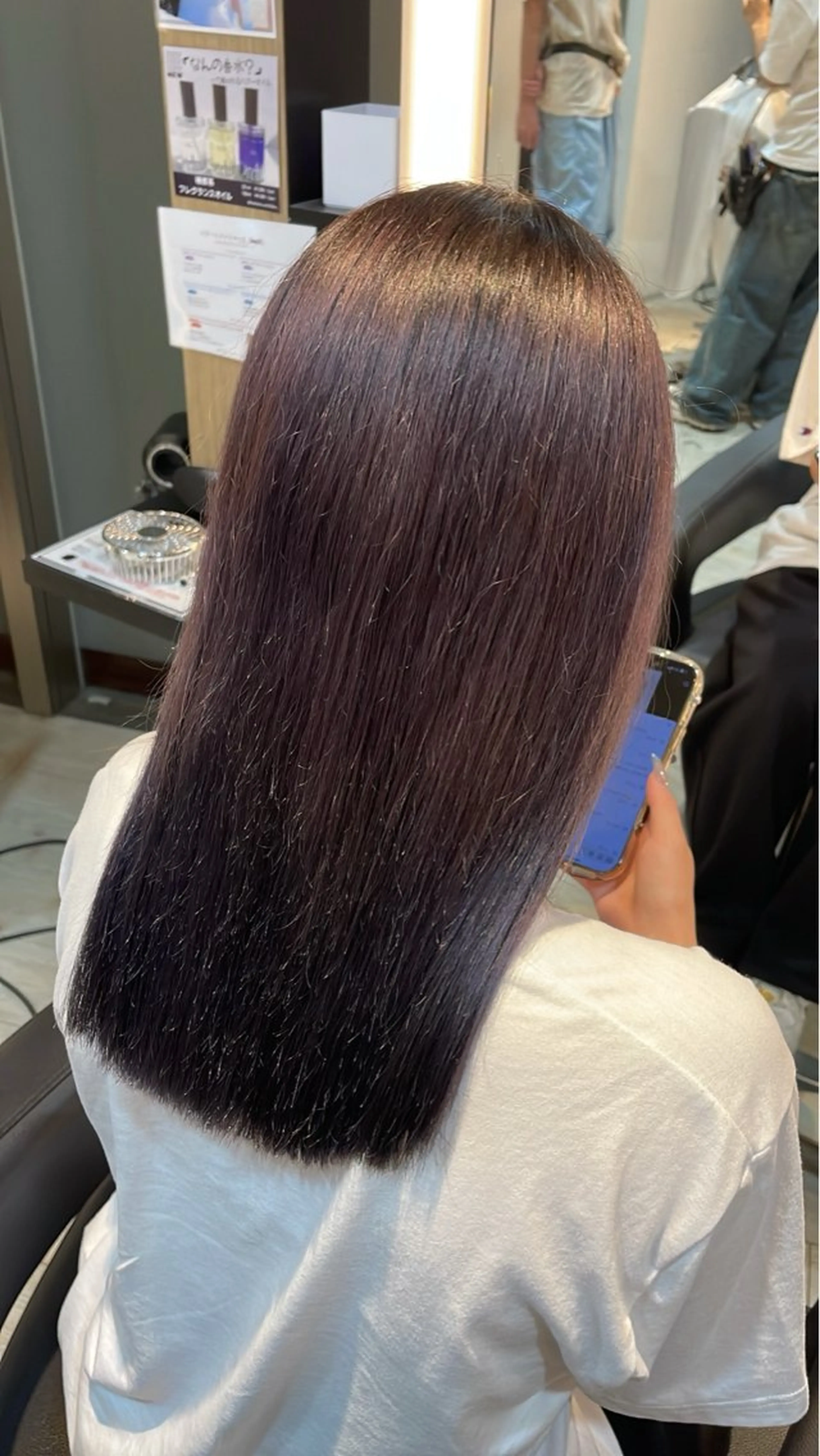 ミディアム カラー カット ヘアカラー トリートメント ブリーチ/髪質改善/ ハイトーン/暖色のヘアスタイル