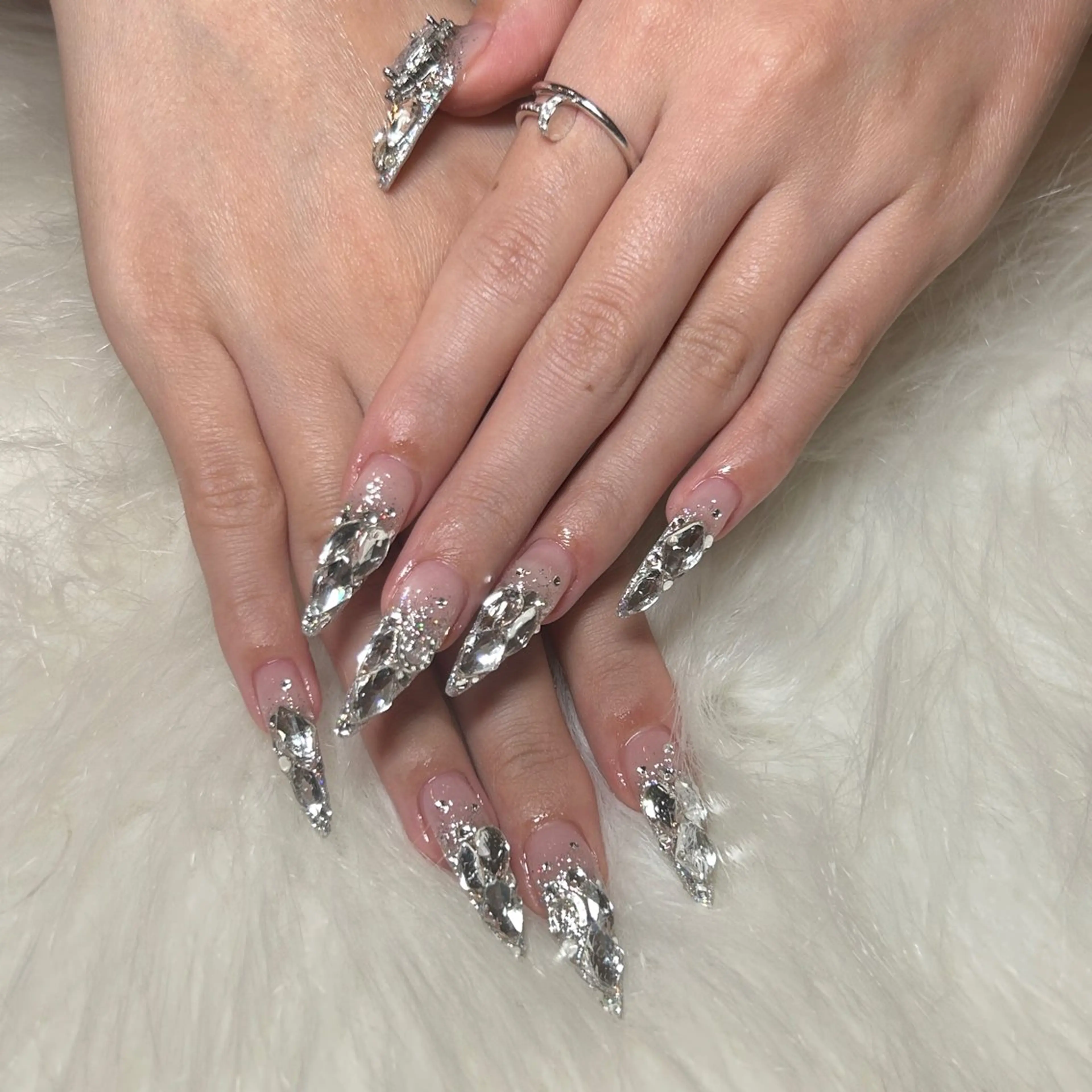 ネイル 🐠🪸 Karen🫧のネイルデザイン