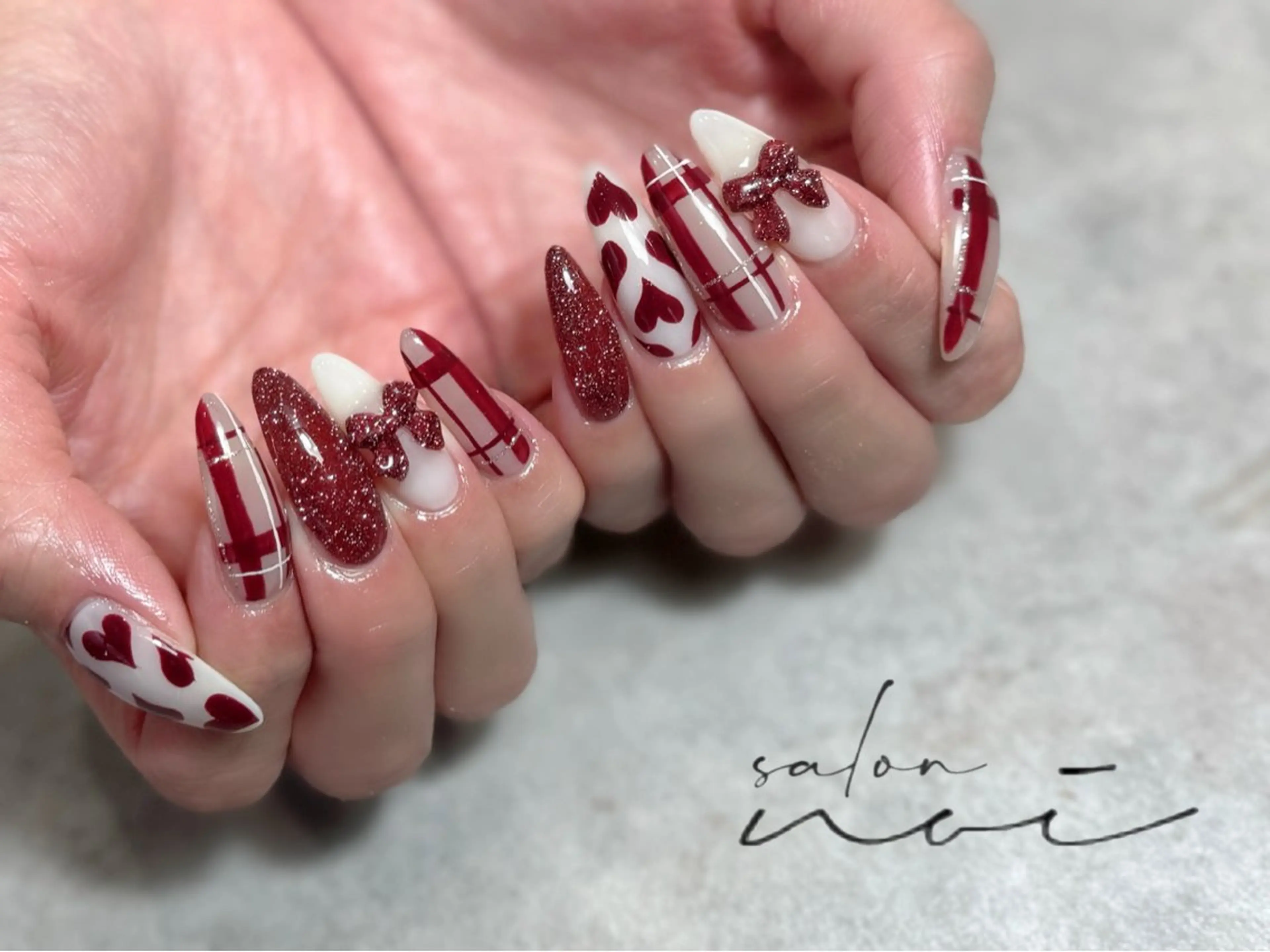 ネイル バレンタイン ハンドネイル salon noi所属・salon noiのネイルデザイン