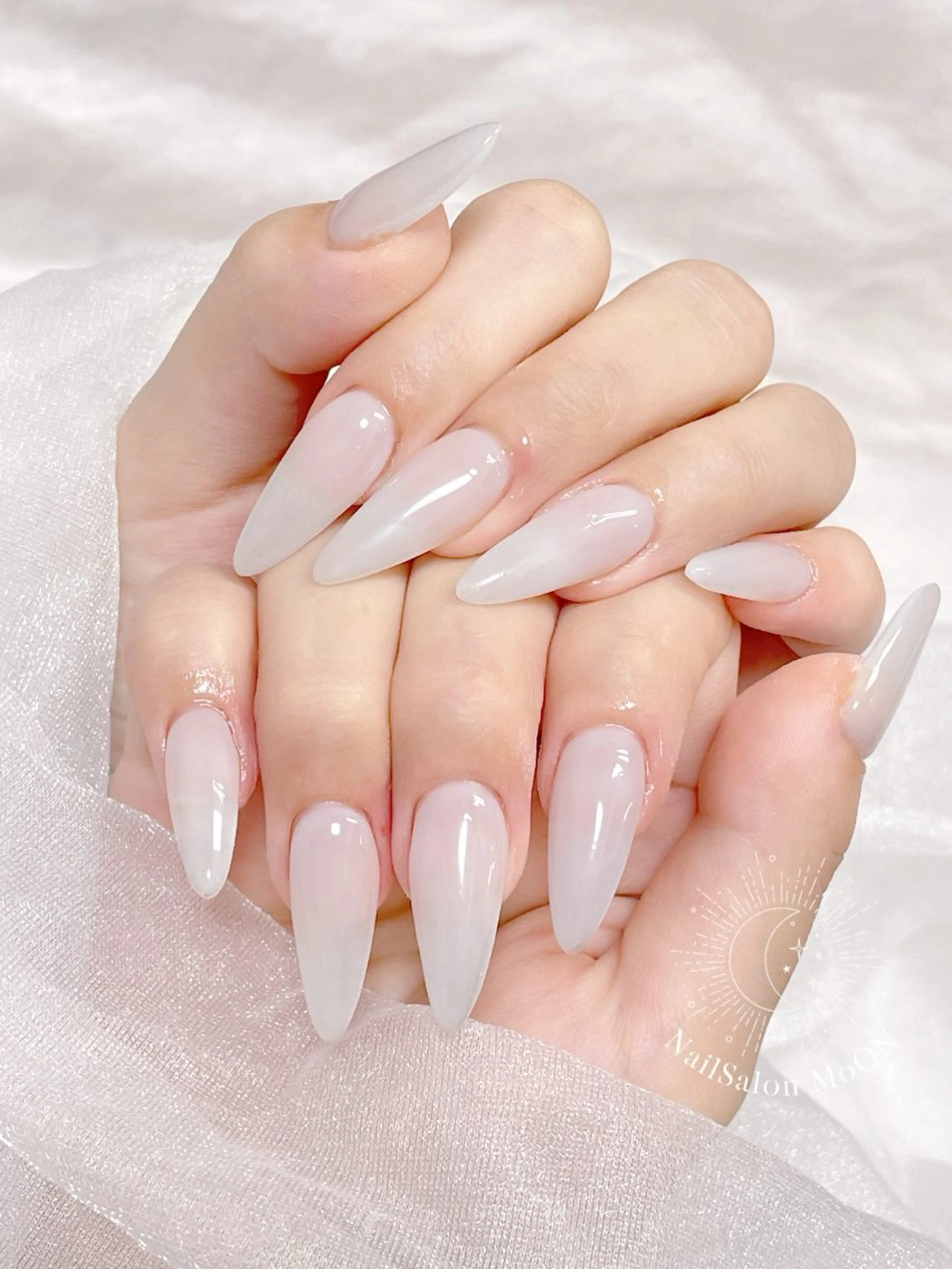 ハンドネイル ハンドケア MoON...❤︎ MeGuのネイルデザイン