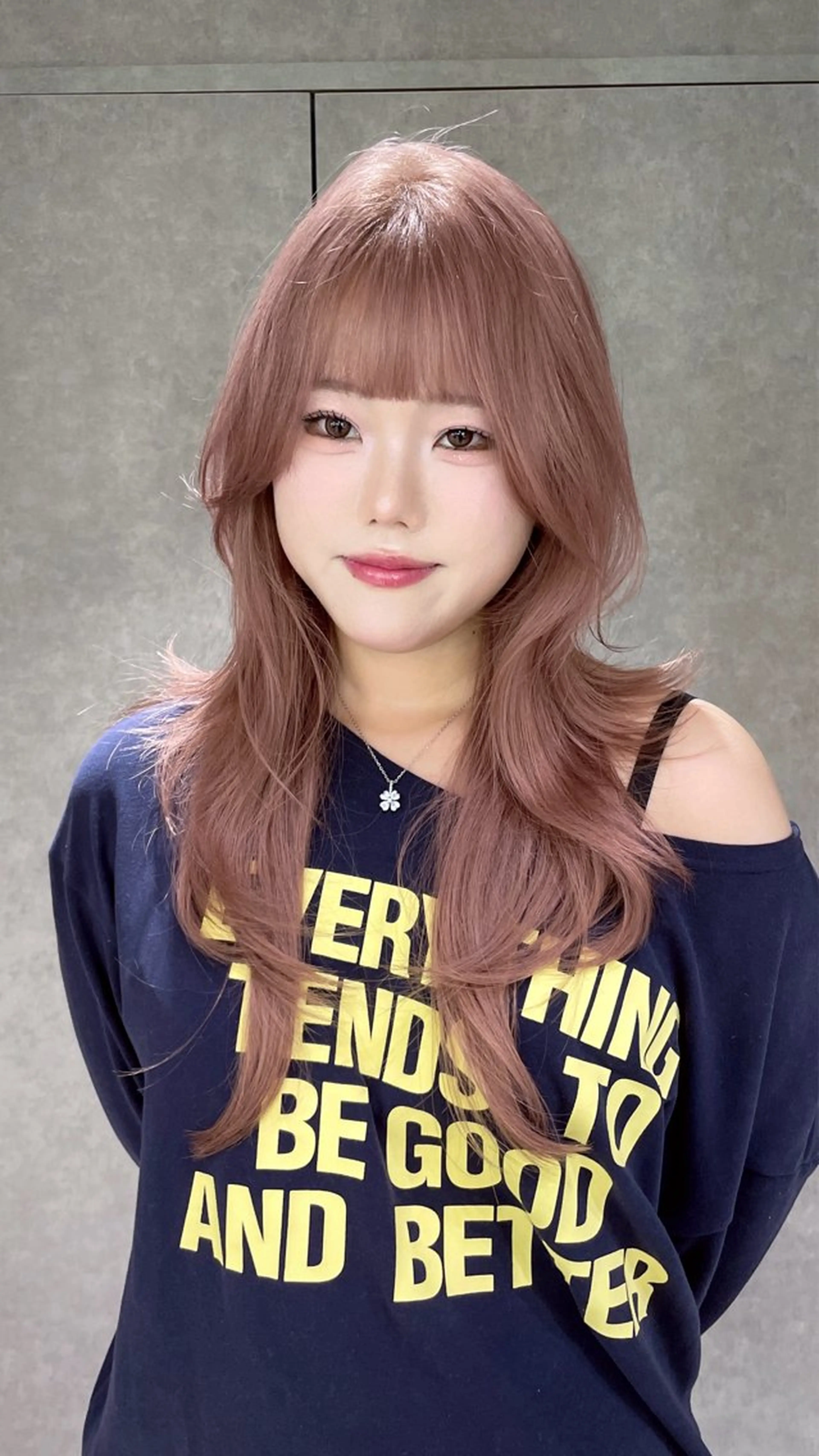 ロング カラー ベージュカラー ピンクカラー ピンクベージュ ハッシュカット カット ヘアカラー yu-kaハッシュ カット/韓国レイヤーのヘアスタイル