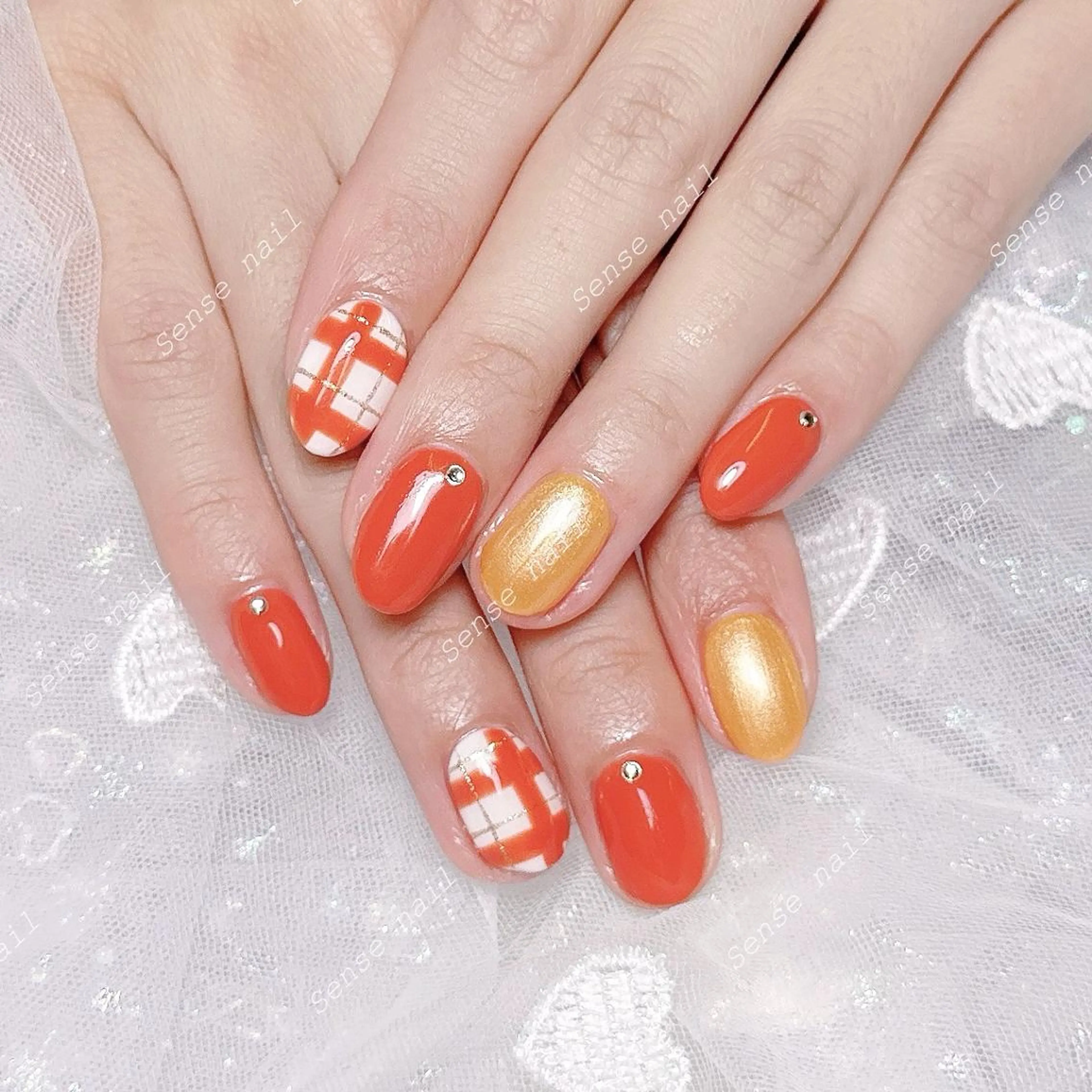 ネイル ハンドネイル ハンドケア Queening 🦋のネイルデザイン