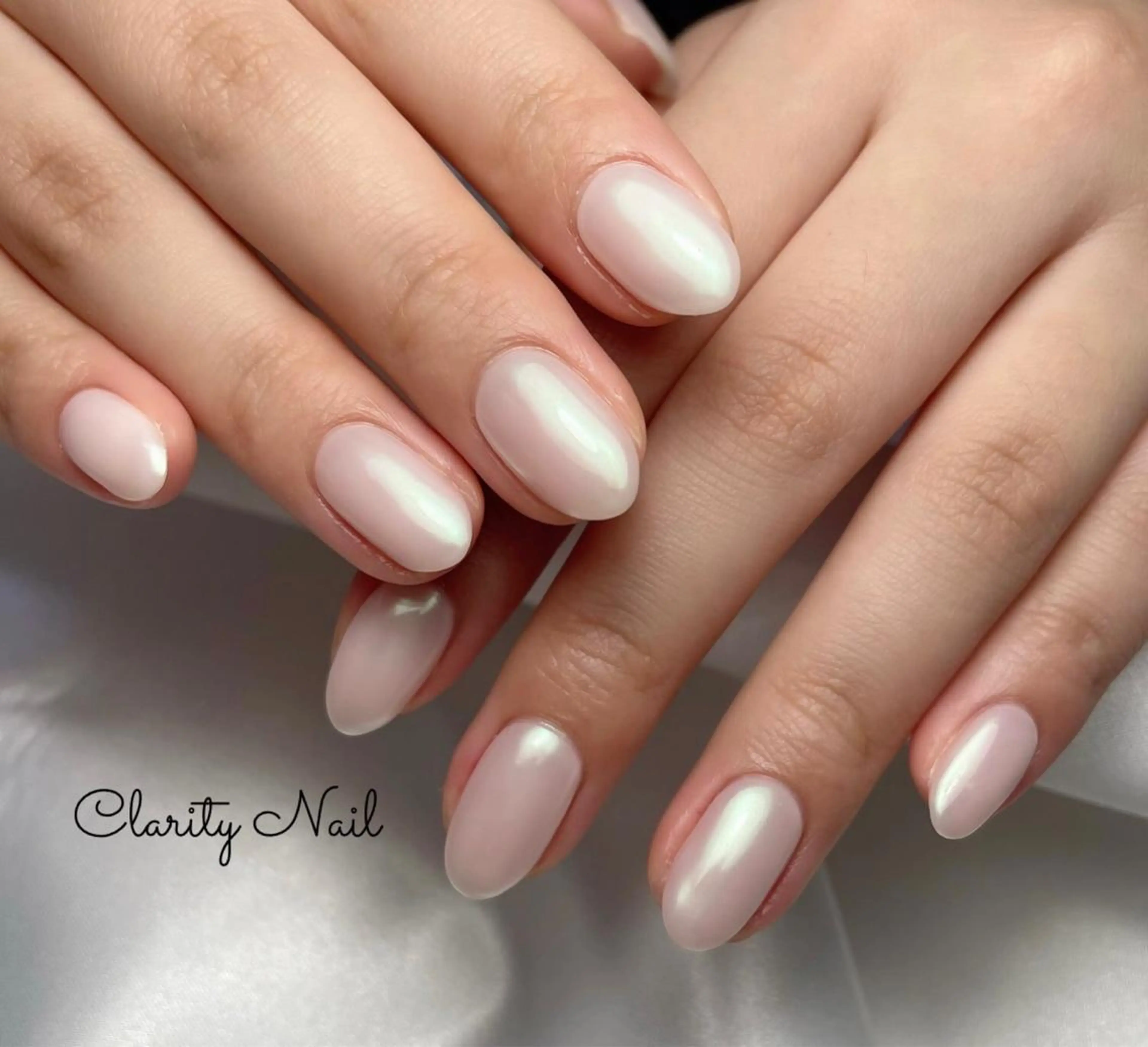 ネイル オーロラネイル ワンカラーネイル ハンドネイル Clarity Nailのネイルデザイン