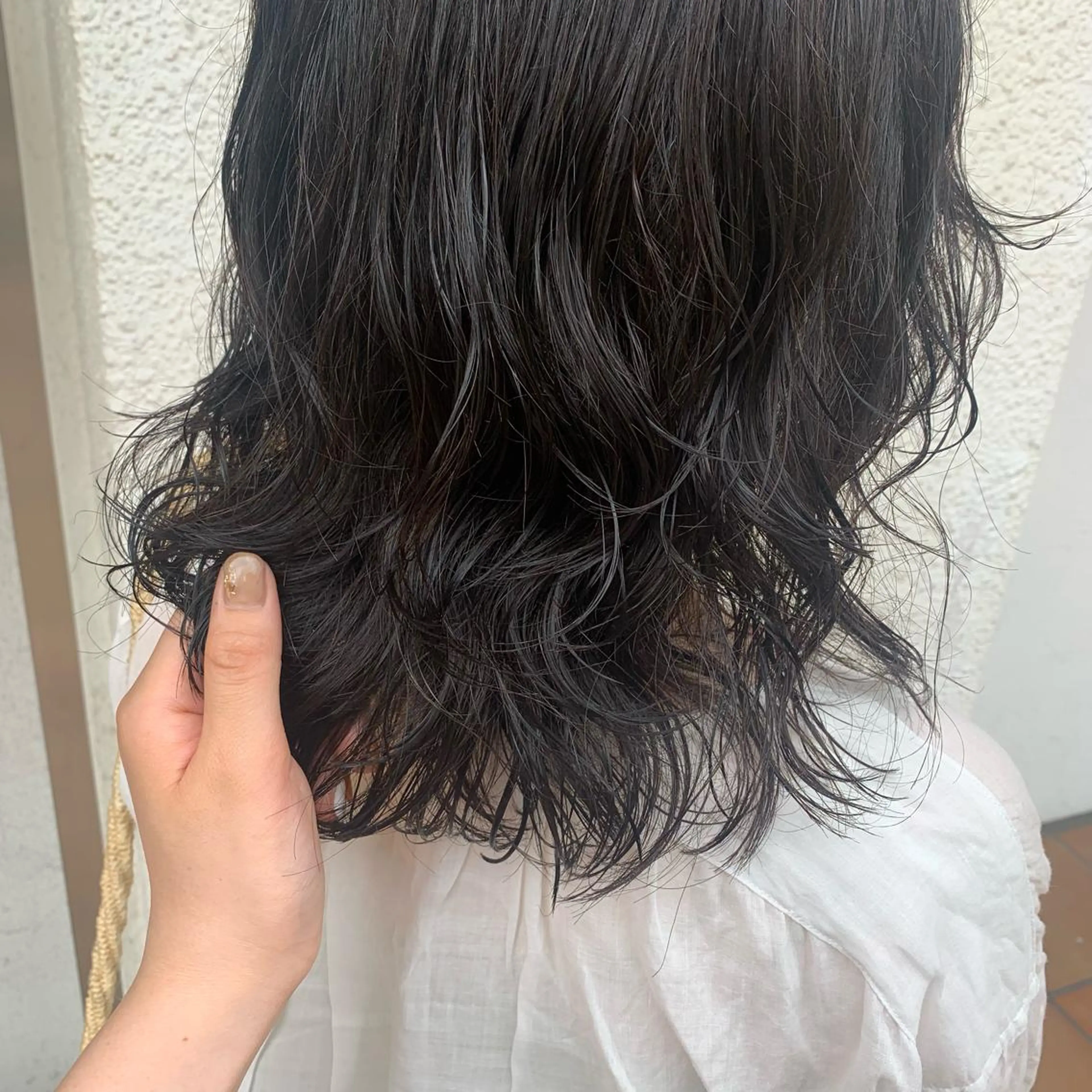 ミディアム カラー パーマ putri 川邉 優花のヘアスタイル