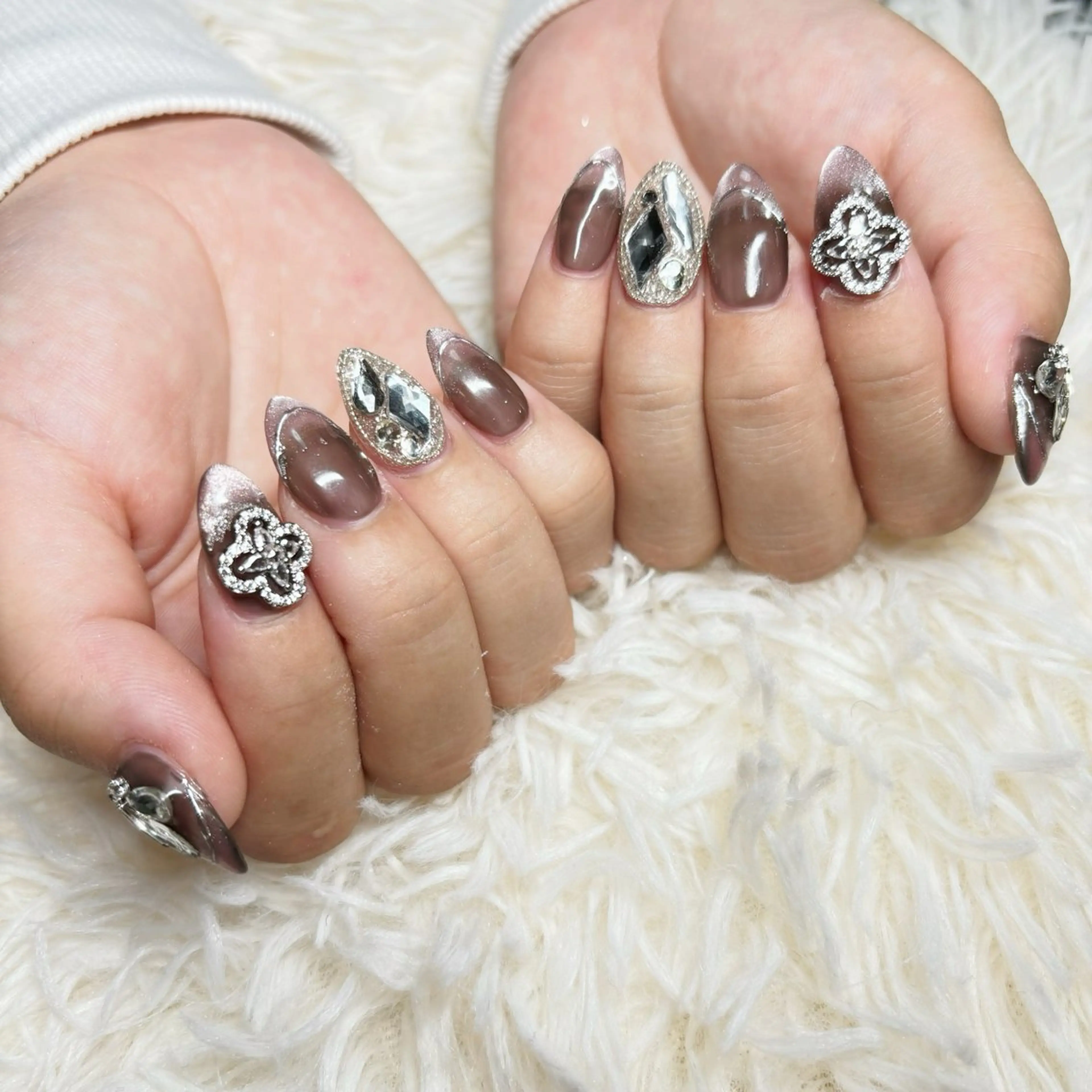 ネイル キラキラネイル スカルプネイル nail salon Ecrin所属・前島 稀歩のネイルデザイン