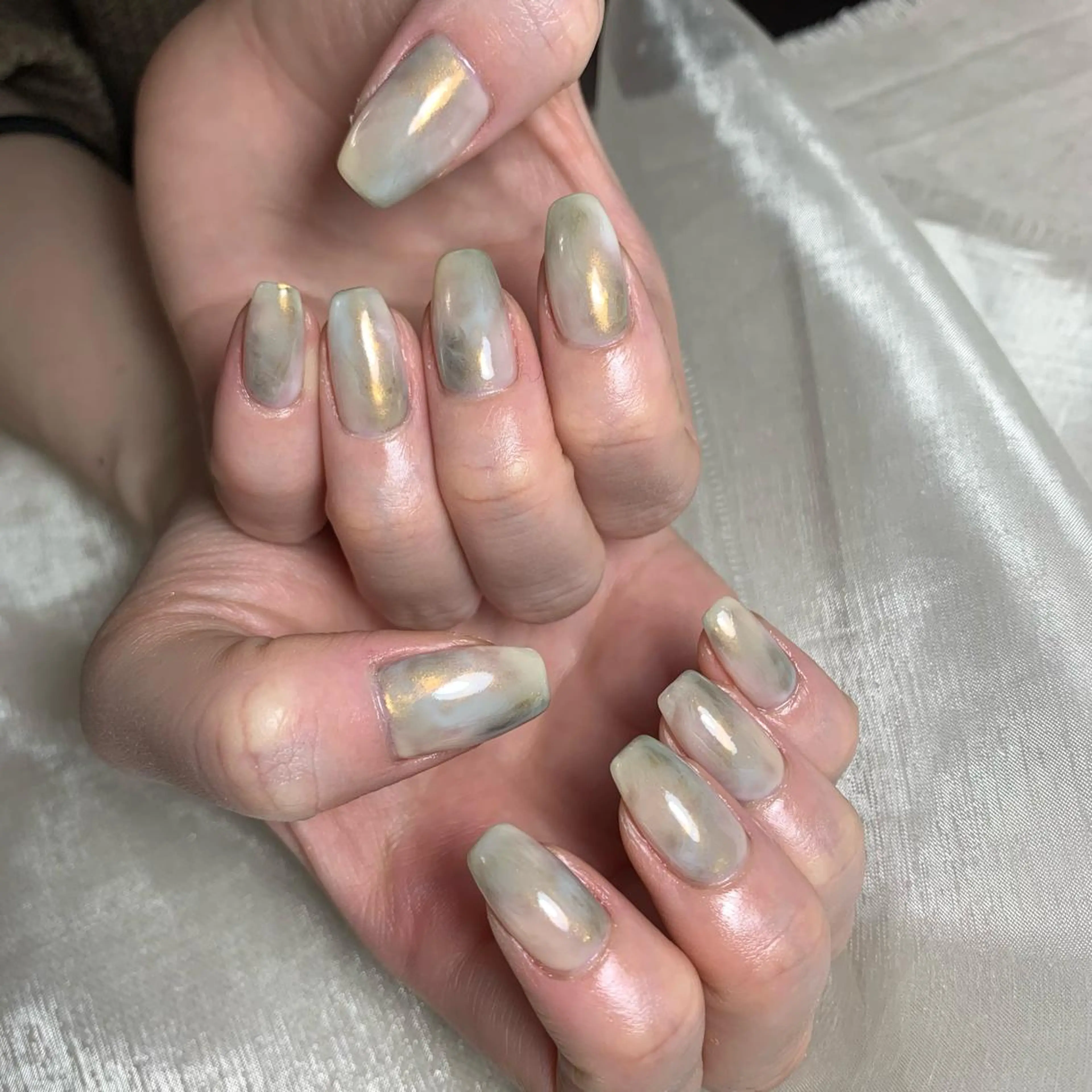 ネイル repos~ルポ~所属・里見 麗のネイルデザイン