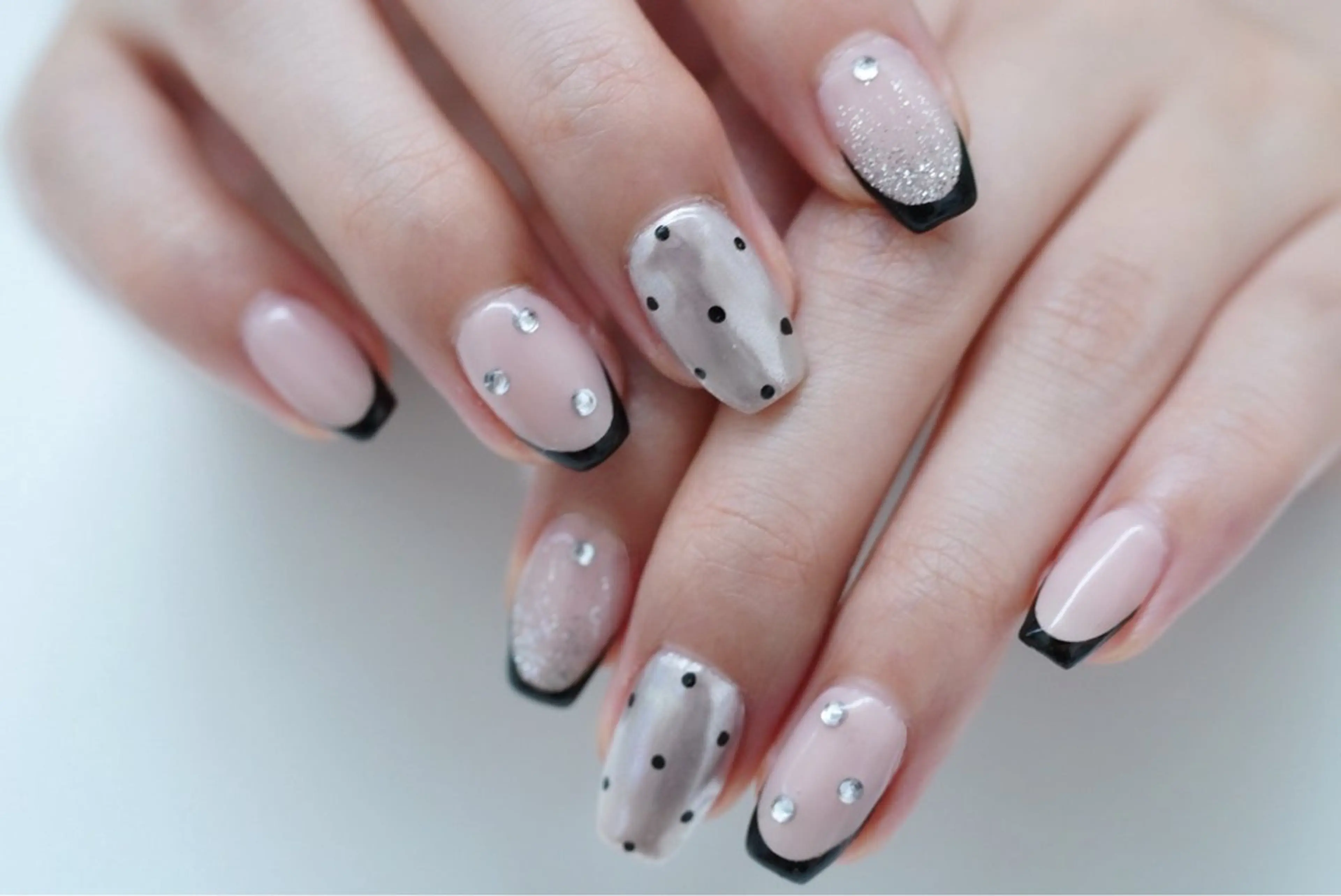 ミディアム ハンドネイル Re nail所属・Re nailのネイルデザイン