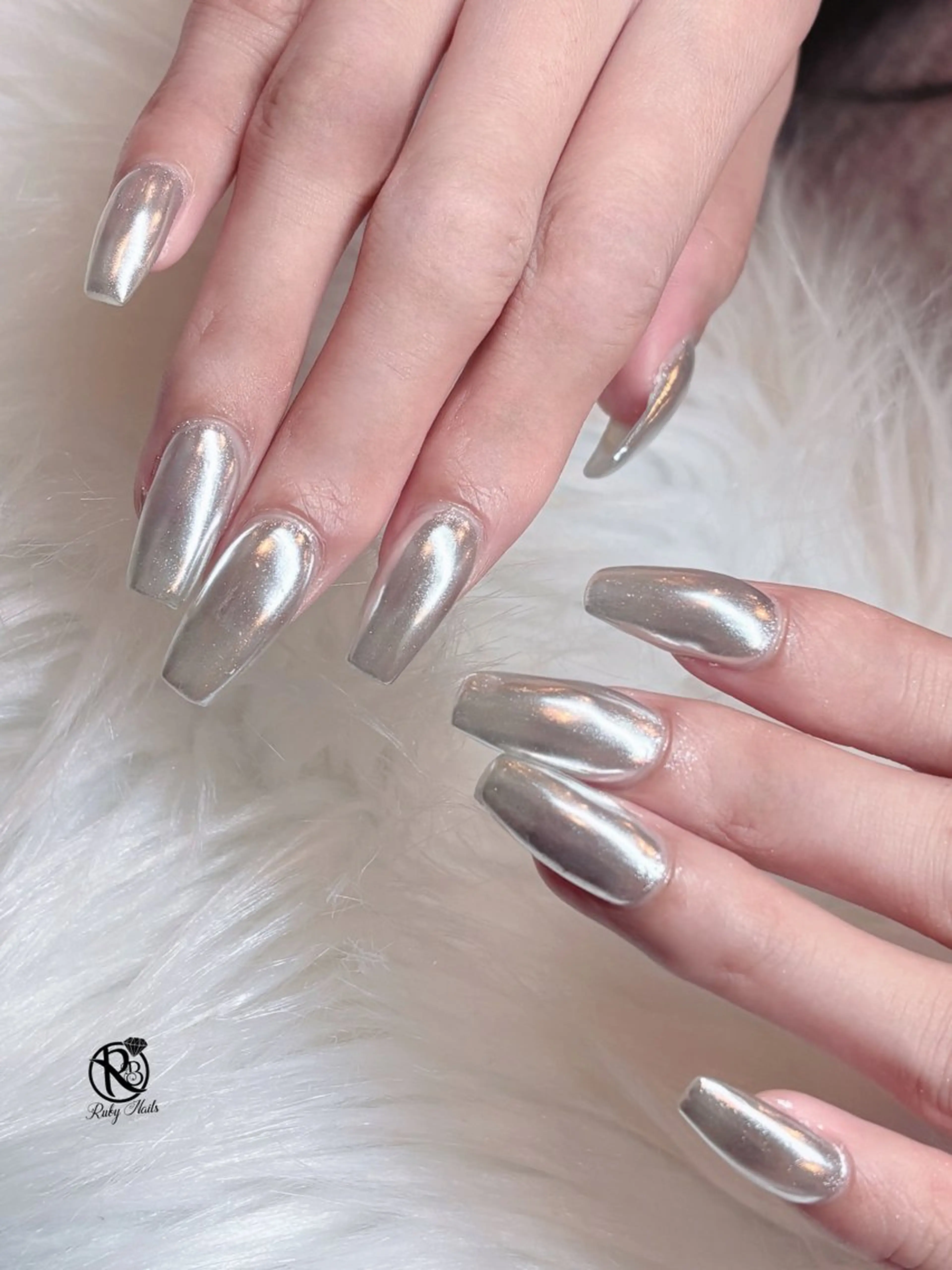 ネイル ボルドー ブラウン チークネイル ドット フットネイル ハンドネイル チェリネイルサロン 霞ヶ関のネイルデザイン