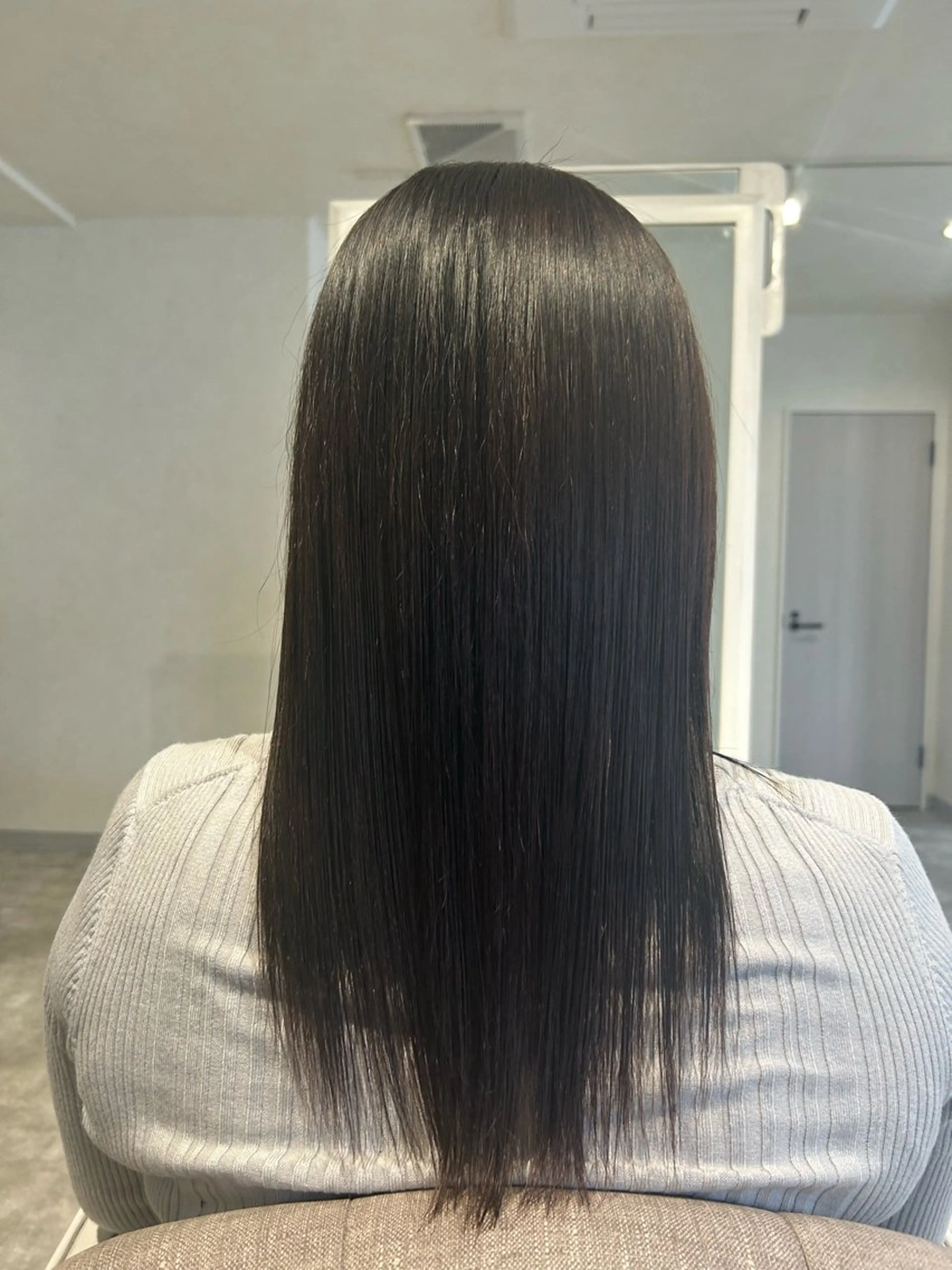 カラー 稲井 裕美のヘアスタイル