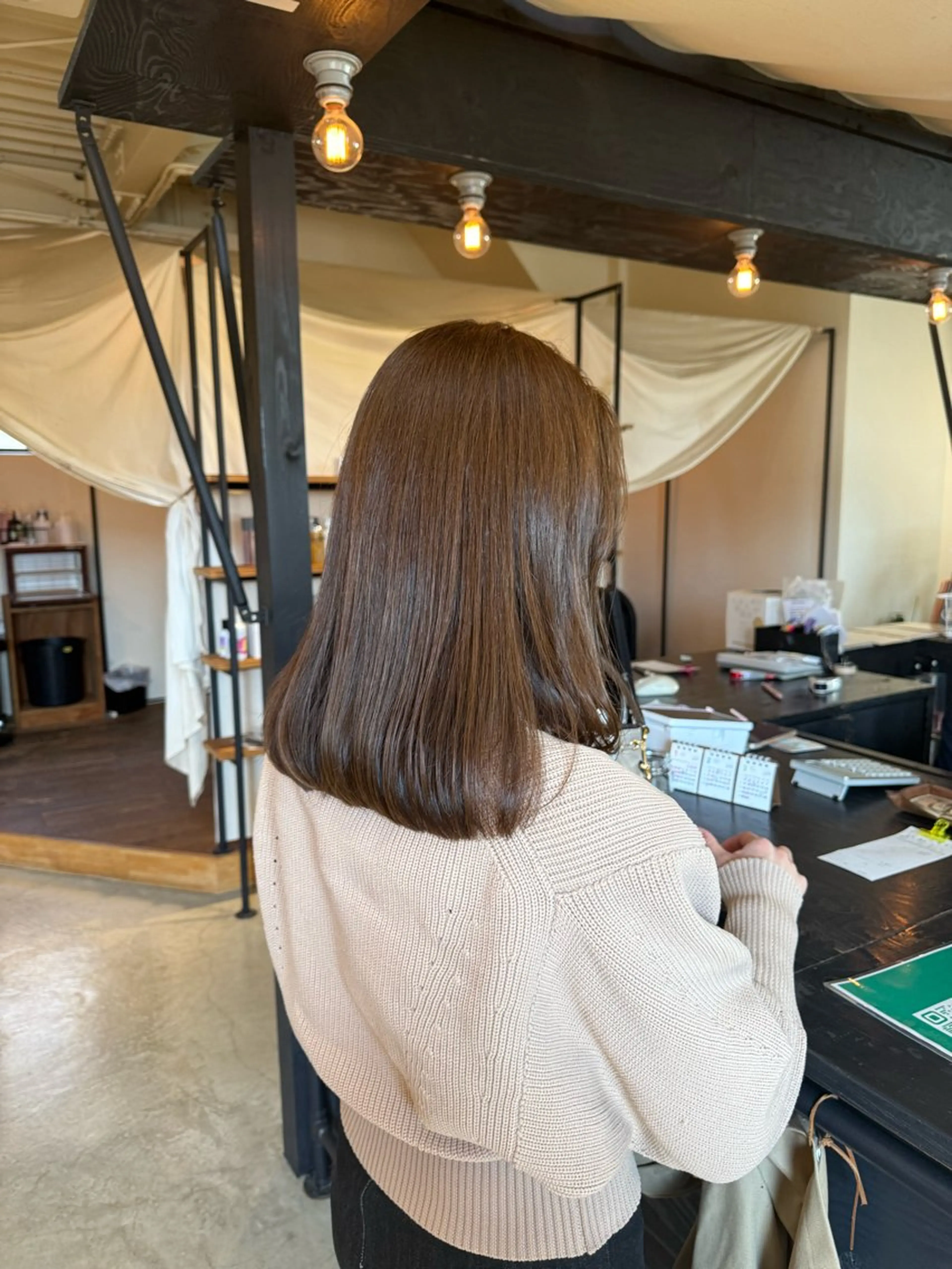 セミロング カラー ベージュカラー 透明感カラー オリーブベージュ オリーブカラー カット ヘアカラー レイヤーカット/暖色 /ボブ/髪質改善/翠のヘアスタイル