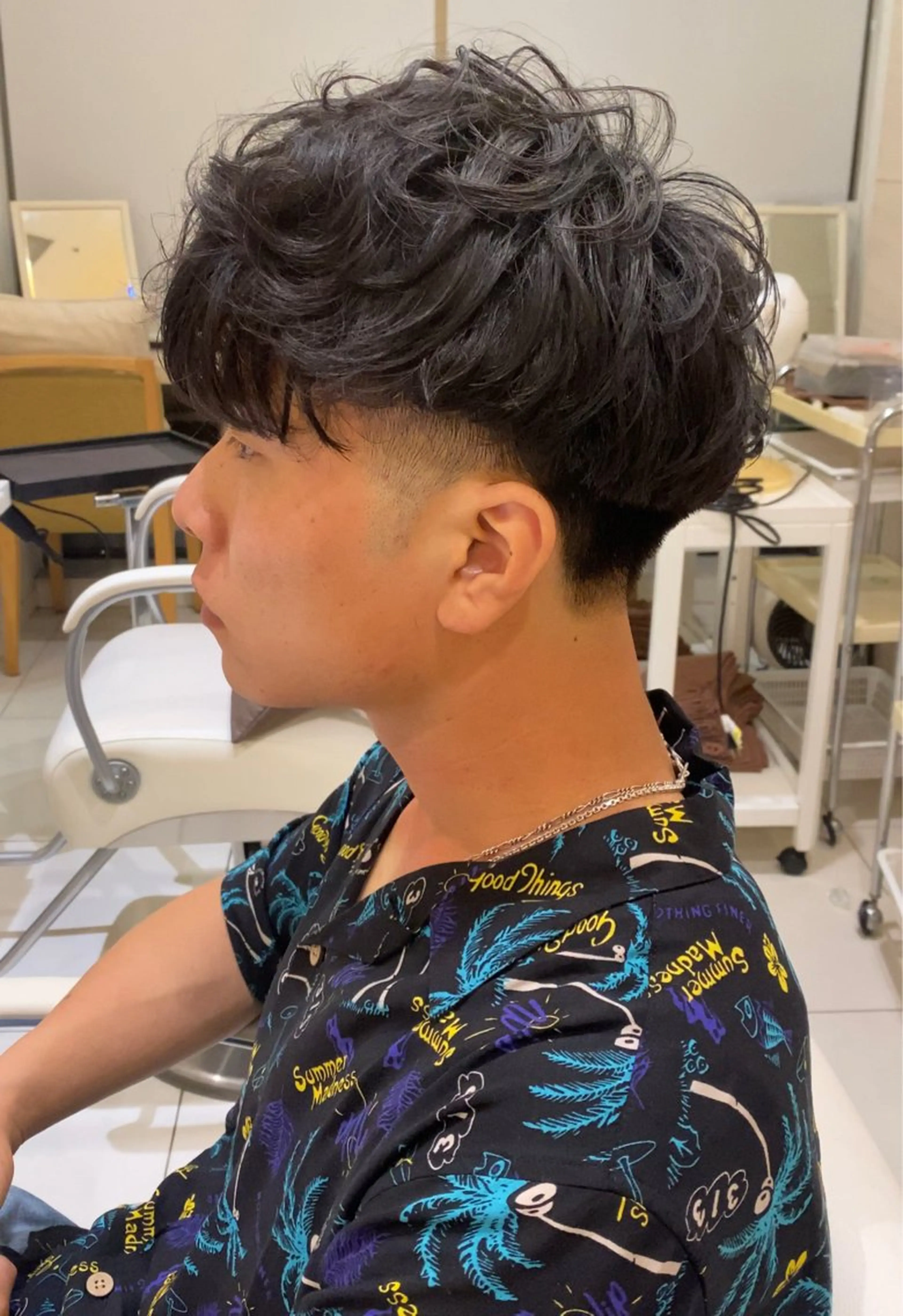 ショート 新宿/韓国メンズ RIKUパーマのヘアスタイル