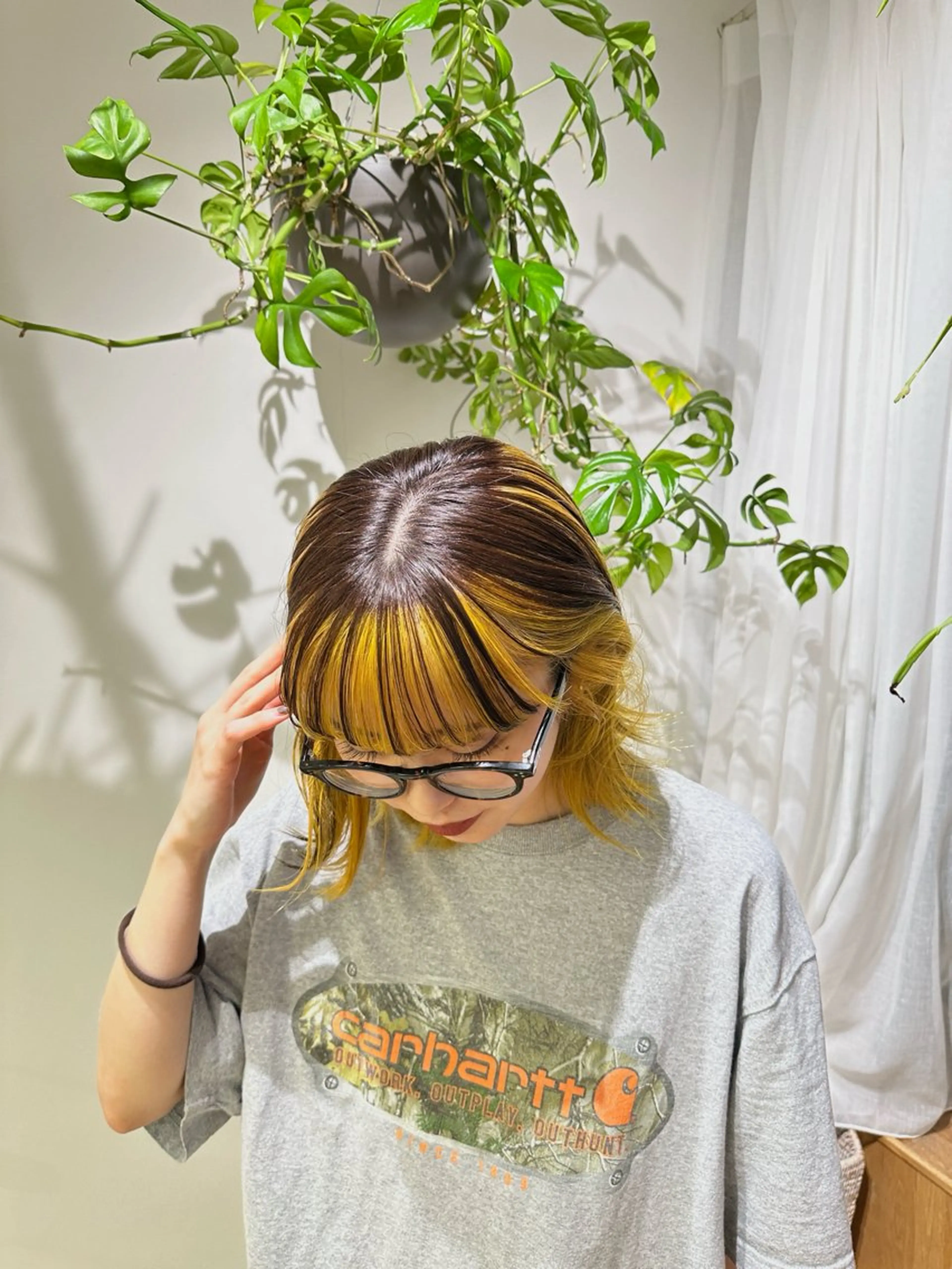 ショート カラー 溝曽路 優衣のヘアスタイル