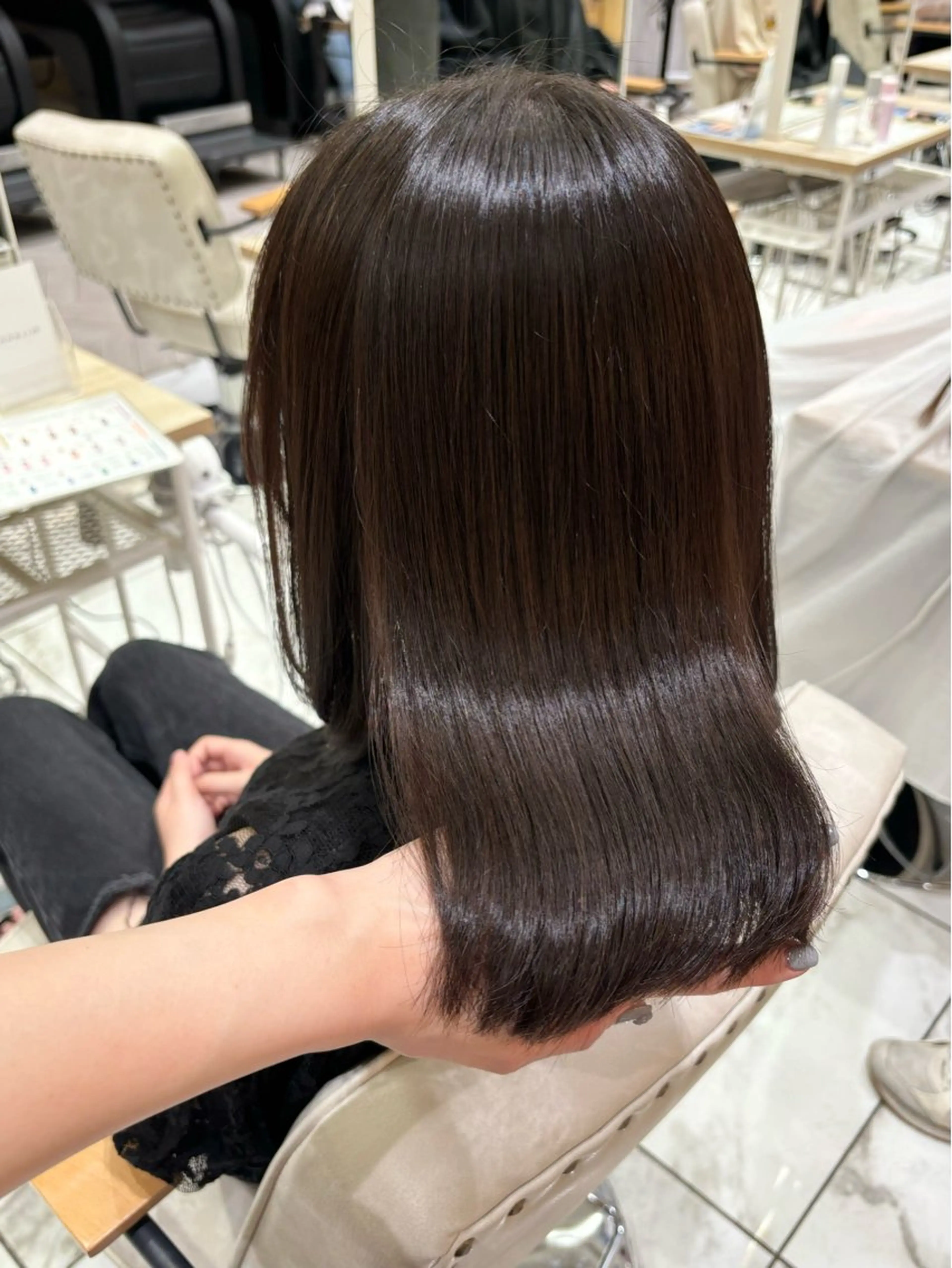 セミロング カラー ブラウンカラー ダークブラウン 髪質改善 トリートメント ヘアカラー 似合わせ提案サラ艶♡ 彩華のヘアスタイル