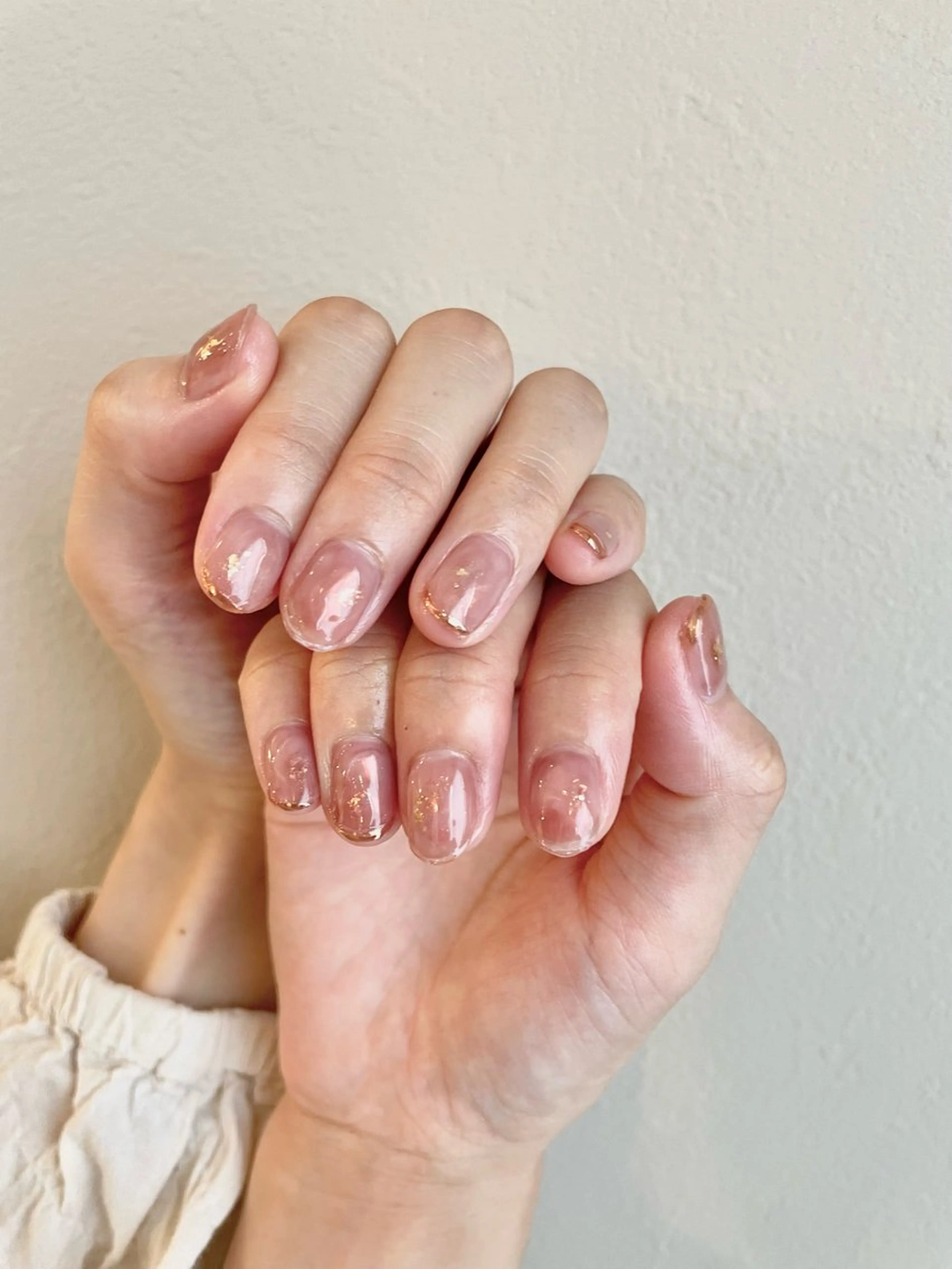 ネイル オーロラネイル ジェルネイル キラキラネイル ニュアンスネイル オフィスネイル 𓂃toi. 儚げnuanceのネイルデザイン