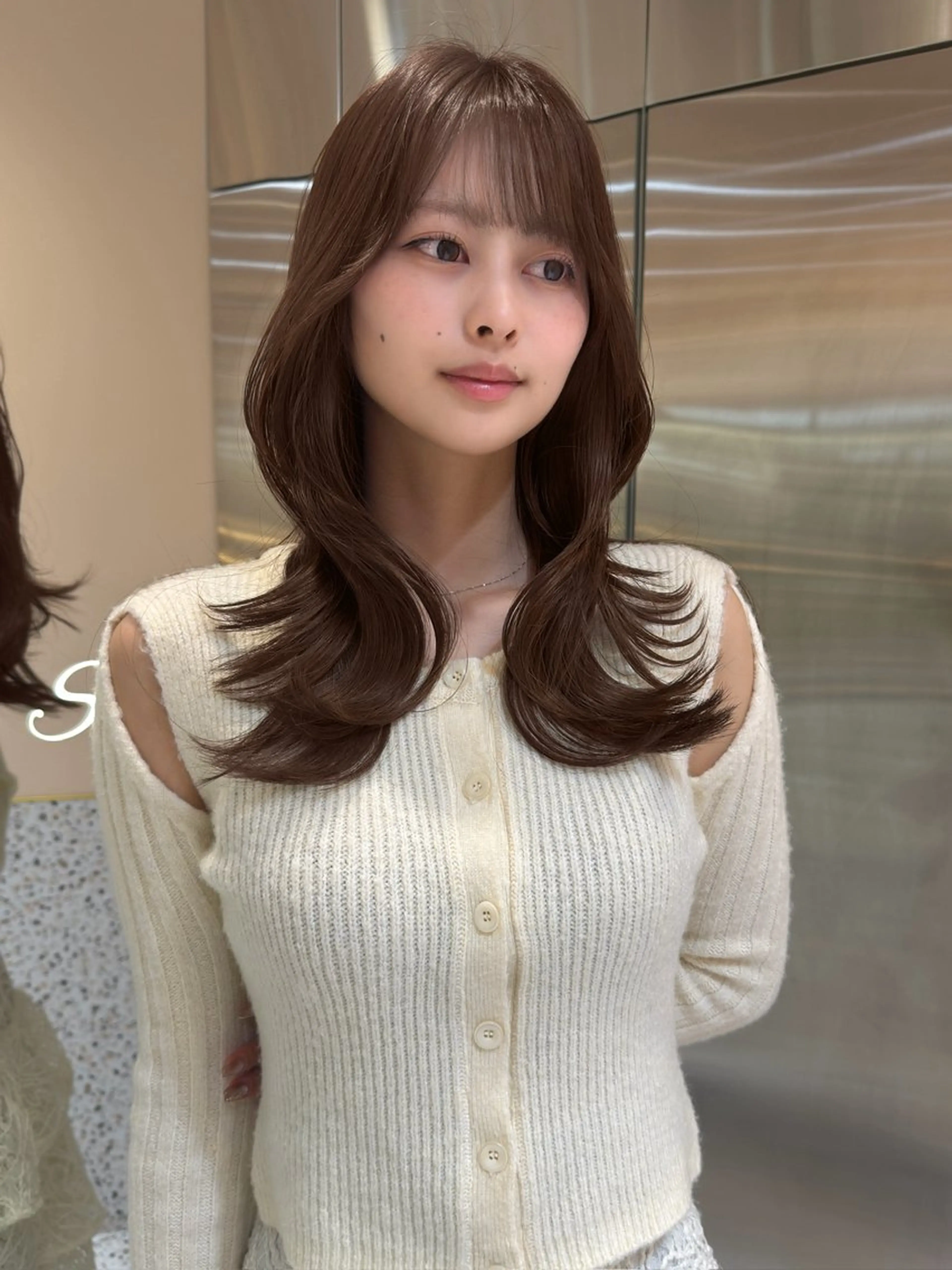 ロング カラー 卒業式のヘアスタイル 学生 カット ヘアカラー トリートメント ハッシュカット/顔 まわりカットリョウヤのヘアスタイル