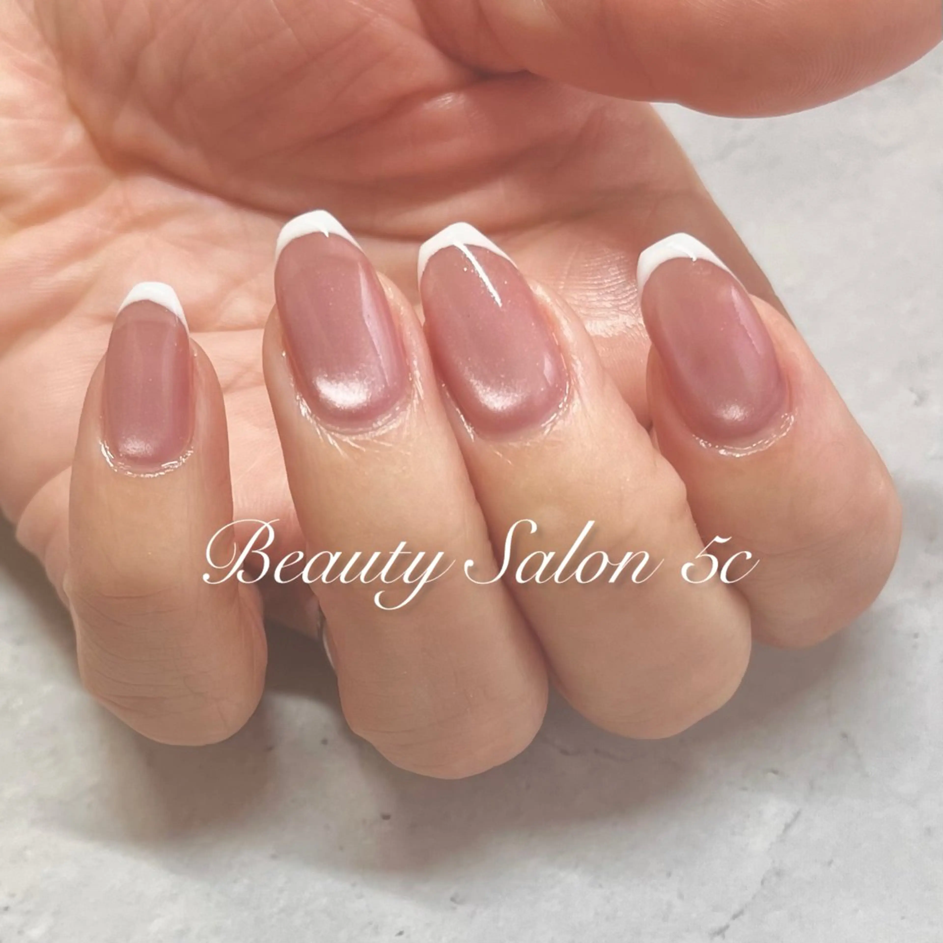 【オフ込み】オフィスネイル　マグネット+フレンチの写真