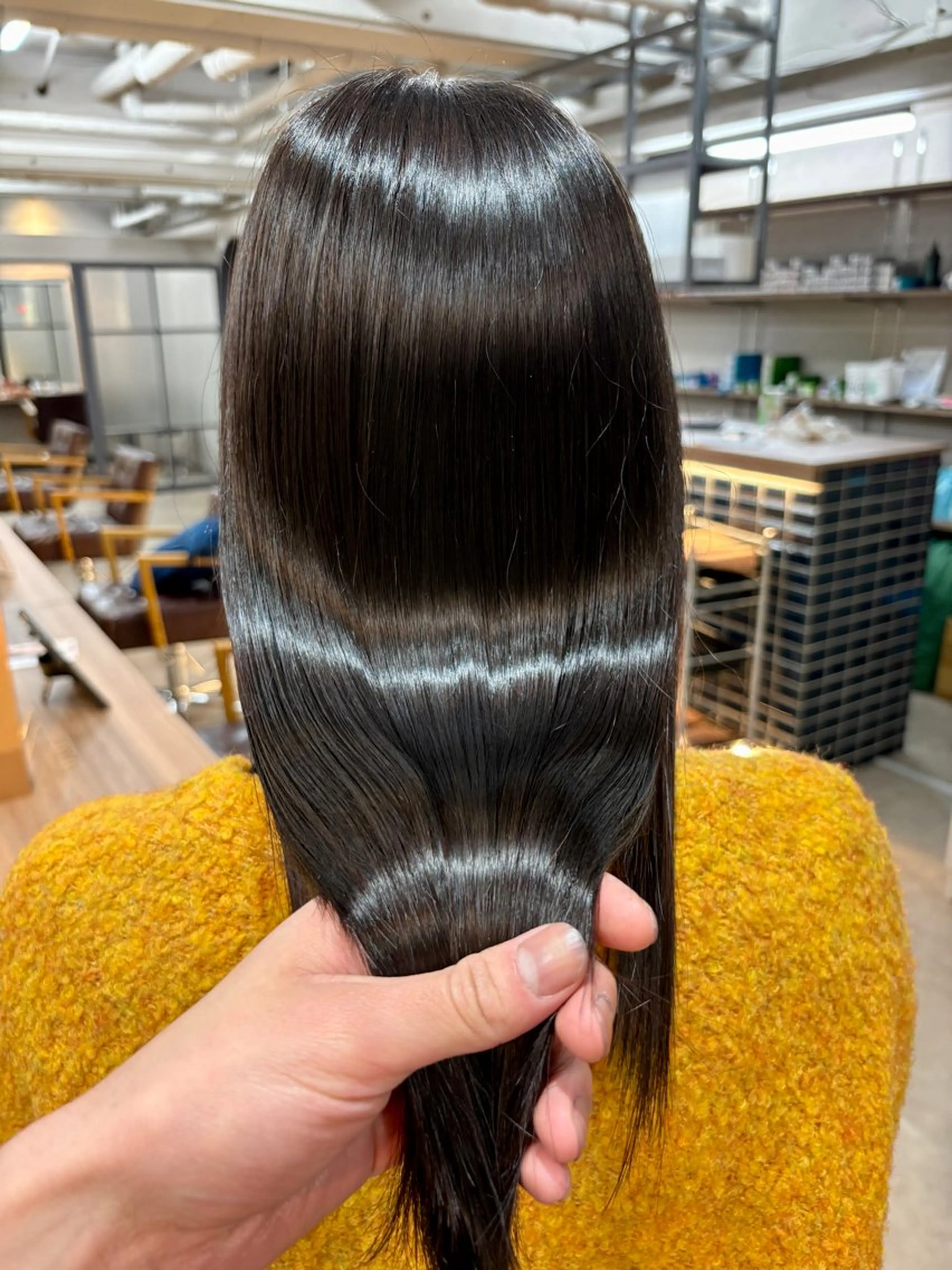 セミロング 髪質改善 ヘアカラー 💎艶髪／美髪特化 世麗💎のヘアスタイル