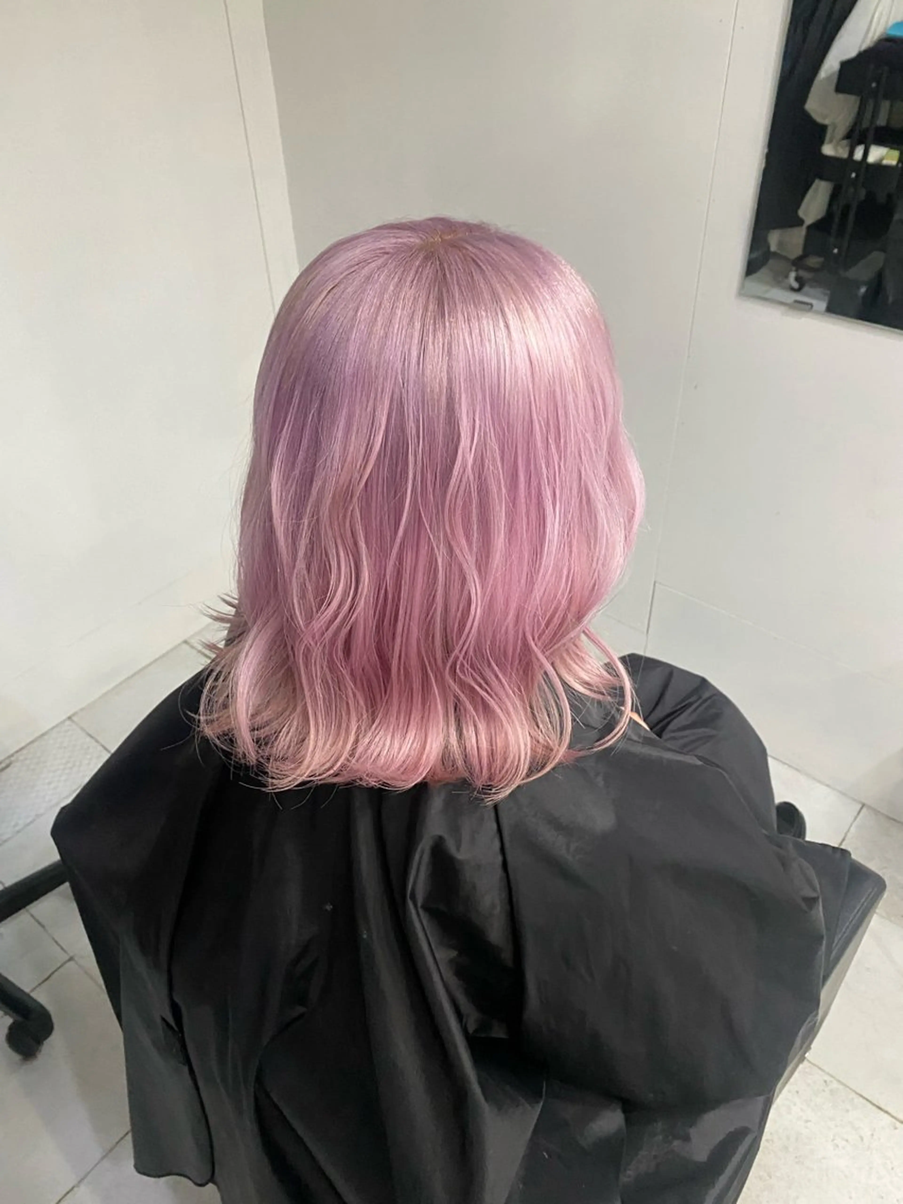 ミディアム カット ヘアカラー ラブスタシー/Non ギャル/ハイトーンのヘアスタイル