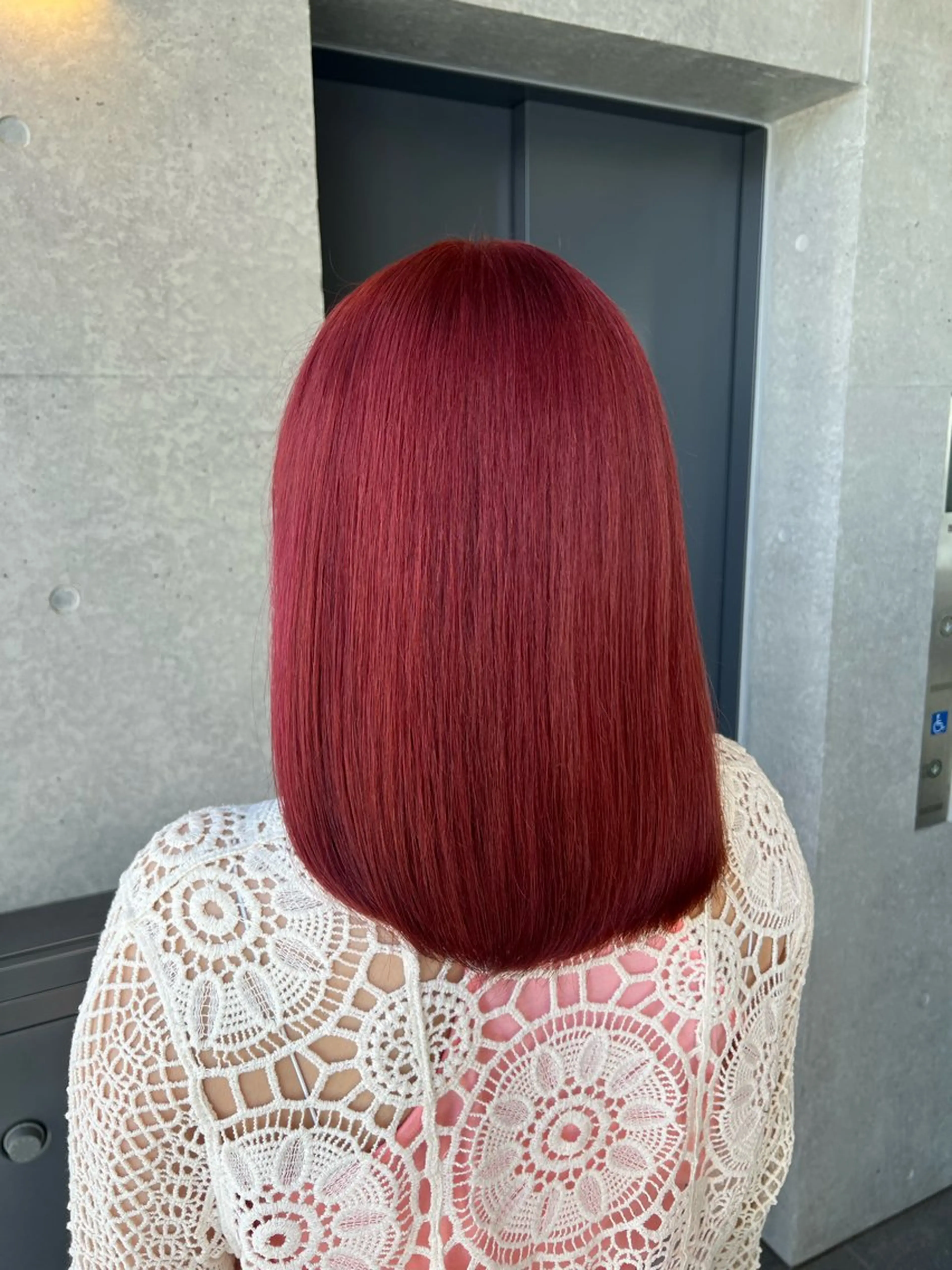 ミディアム カラー シールエクステ アディクシーカラー バレイヤージュ ブリーチ ケアブリーチ ヘアカラー ＤＥＳＴ所属・吉野 瑳桜のヘアスタイル