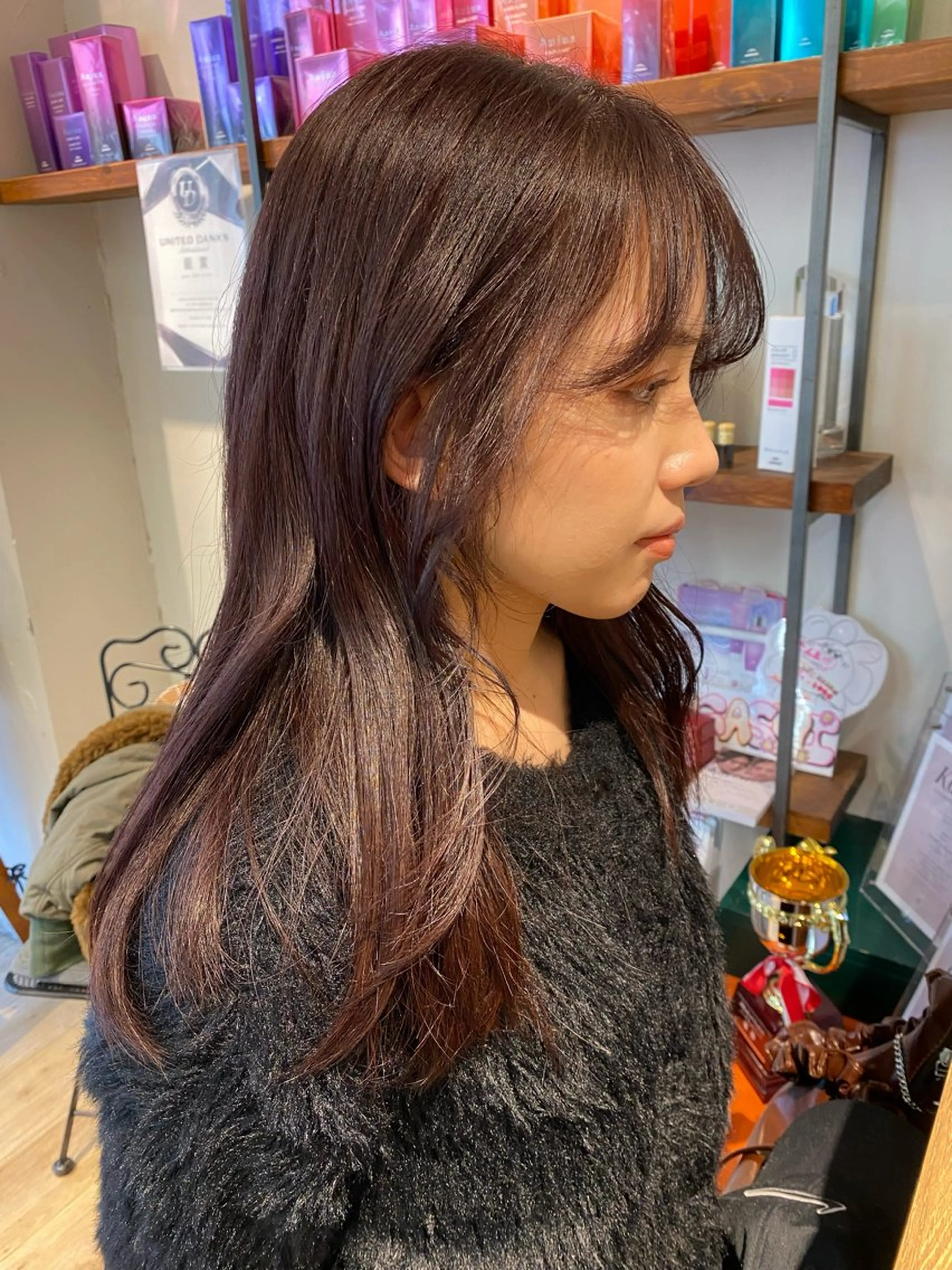 ロング カラー ヘアカラー ナチュラルヘア🫧 ナナミのヘアスタイル
