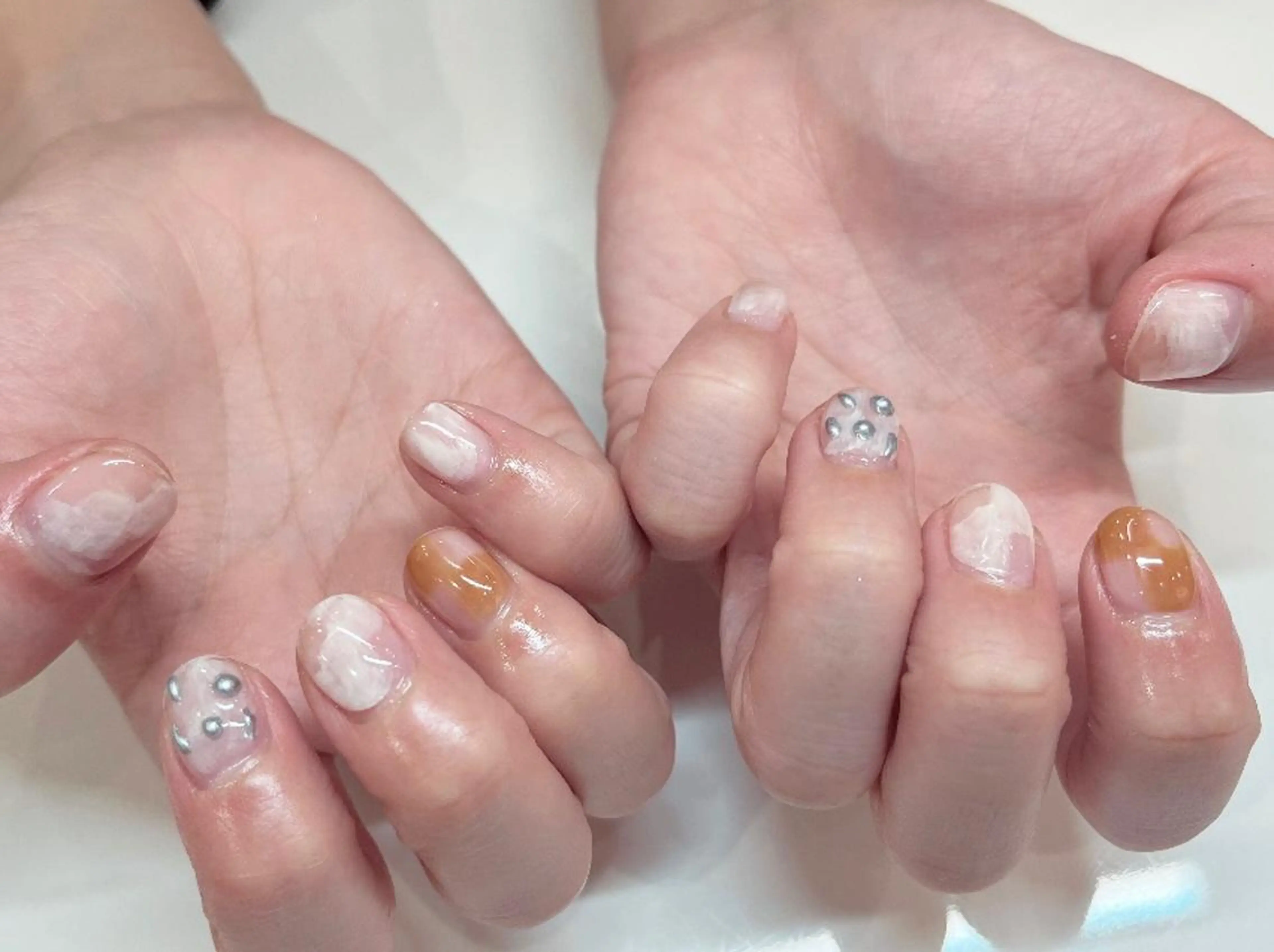 ネイル ニュアンスネイル 山本 杏香のネイルデザイン