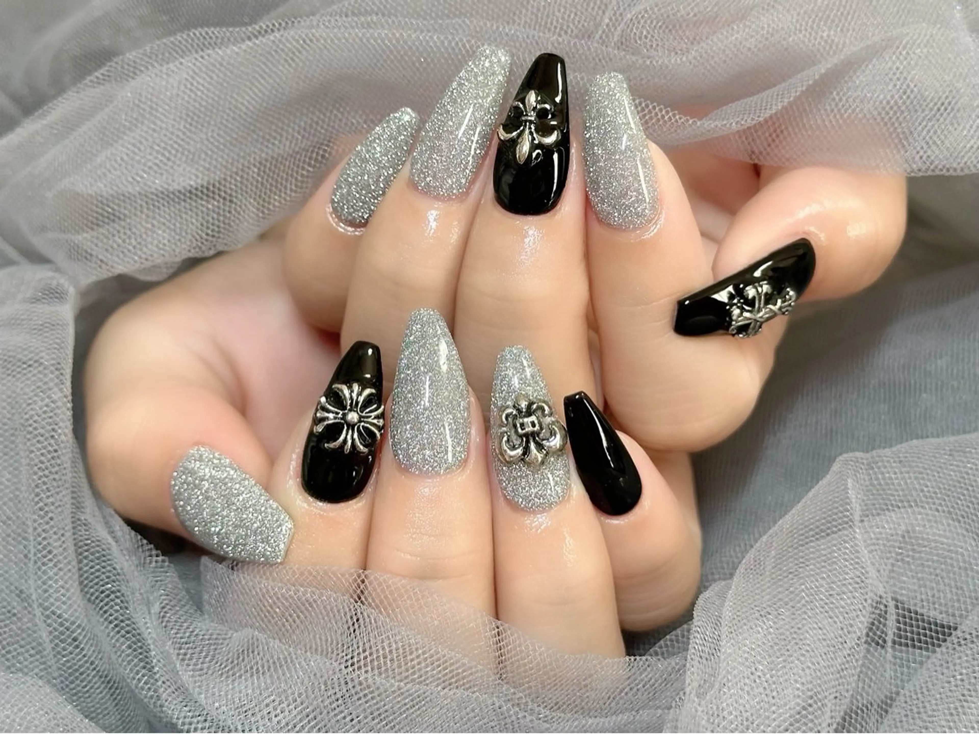 ネイル フラッシュネイル ラメ(グリッター) シルバー ハンドネイル KURELLY所属・Nail Salon KURELLYのネイルデザイン