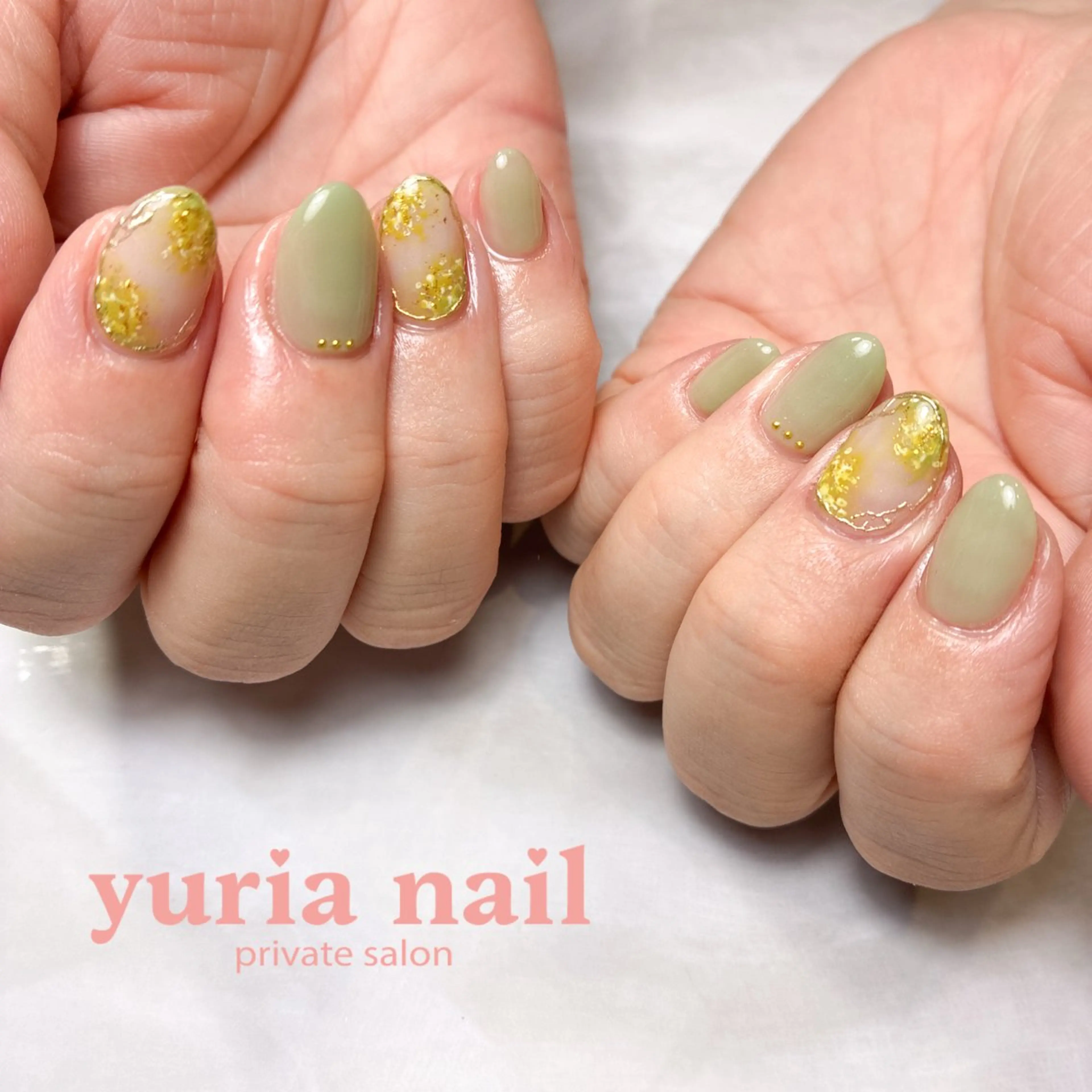 ネイル フラワーネイル グリーン ニュアンスネイル 春ネイル ハンドネイル 小林 ゆりあのネイルデザイン