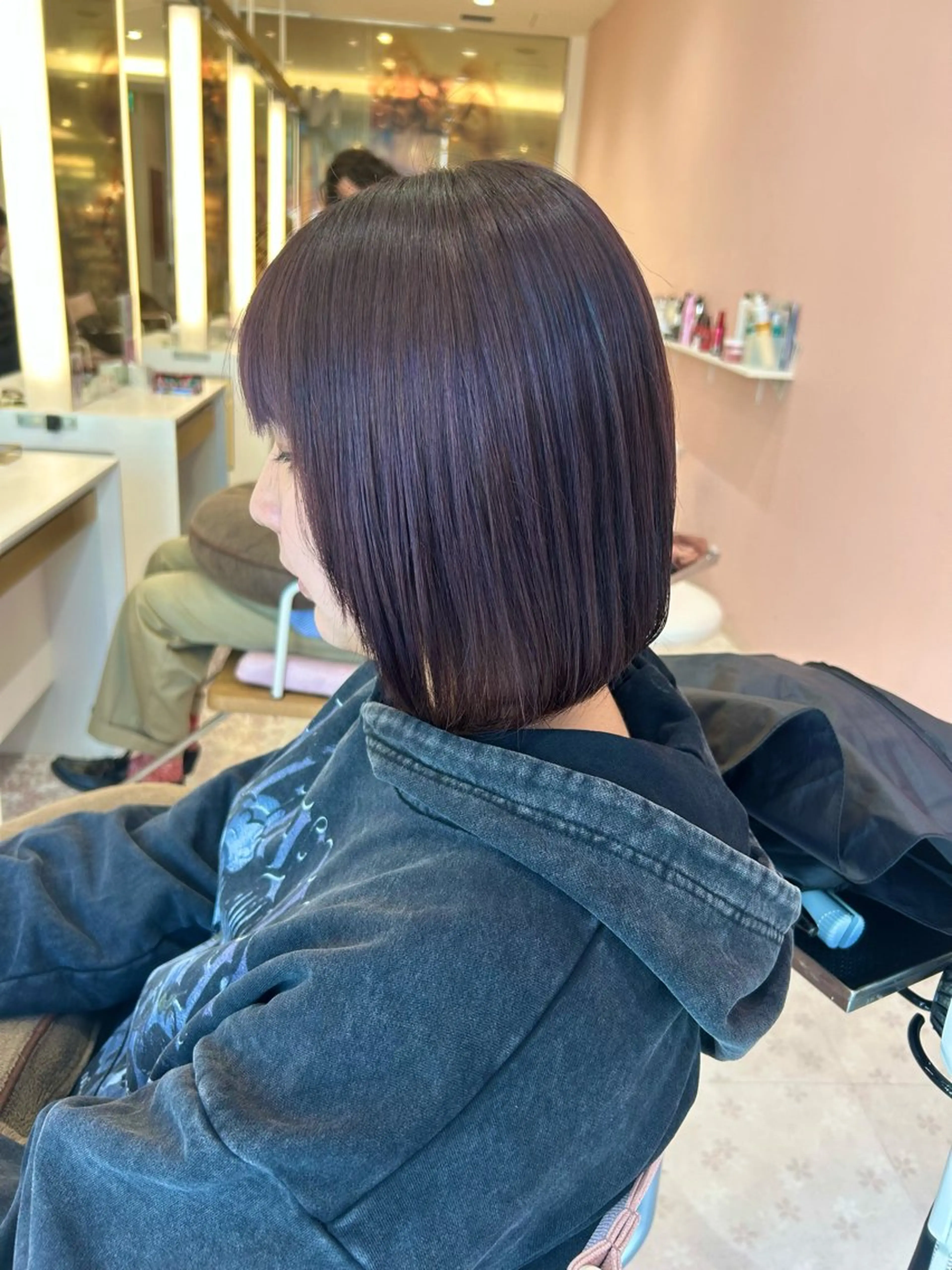 ミディアム カラー Via  京都烏丸所属・ブロンド/ハイトーン /レイヤー/りなのヘアスタイル