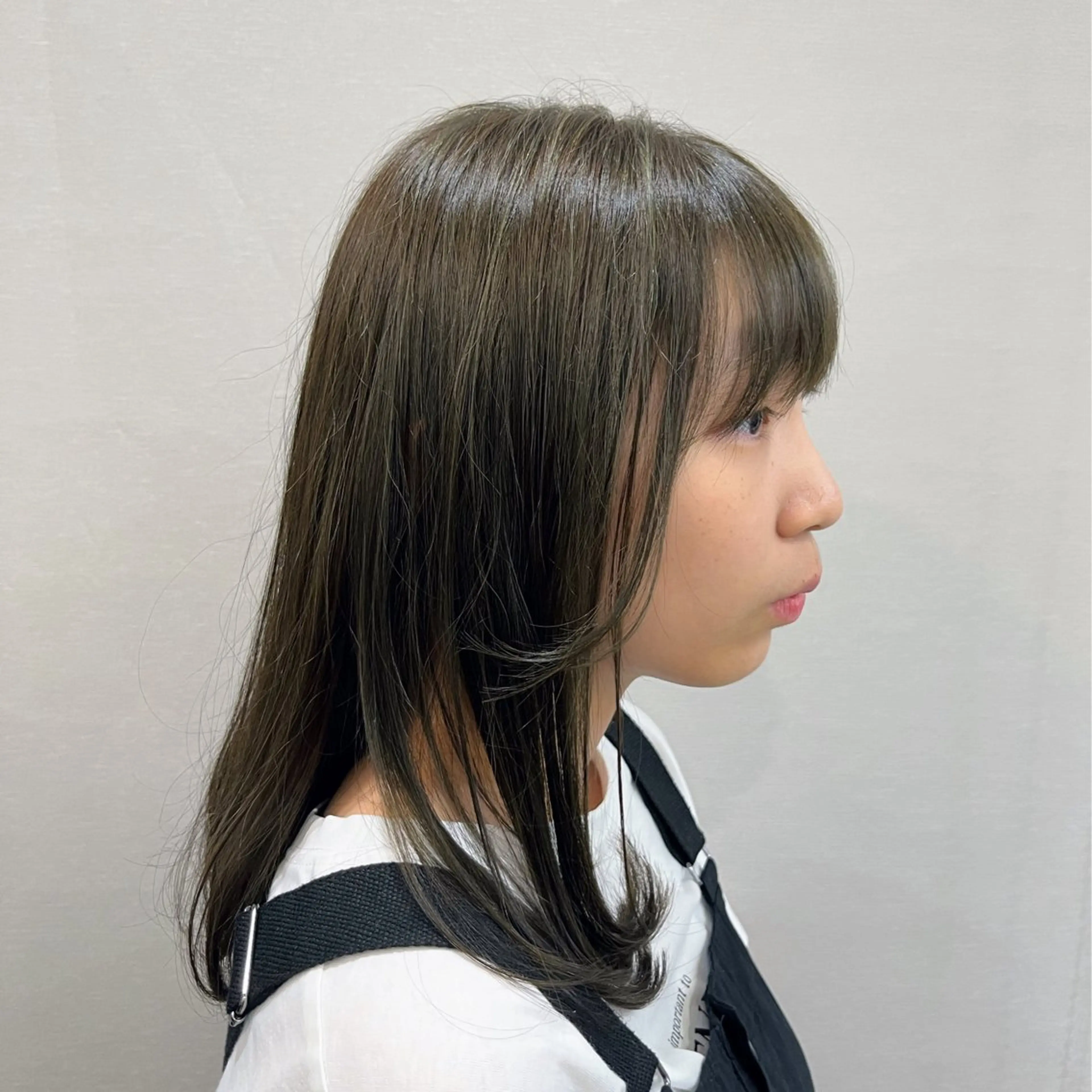 ミディアム カラー ベージュカラー 透明感カラー オリーブベージュ 押上/ショート・ボブ /パーマ/山口卓朗のヘアスタイル