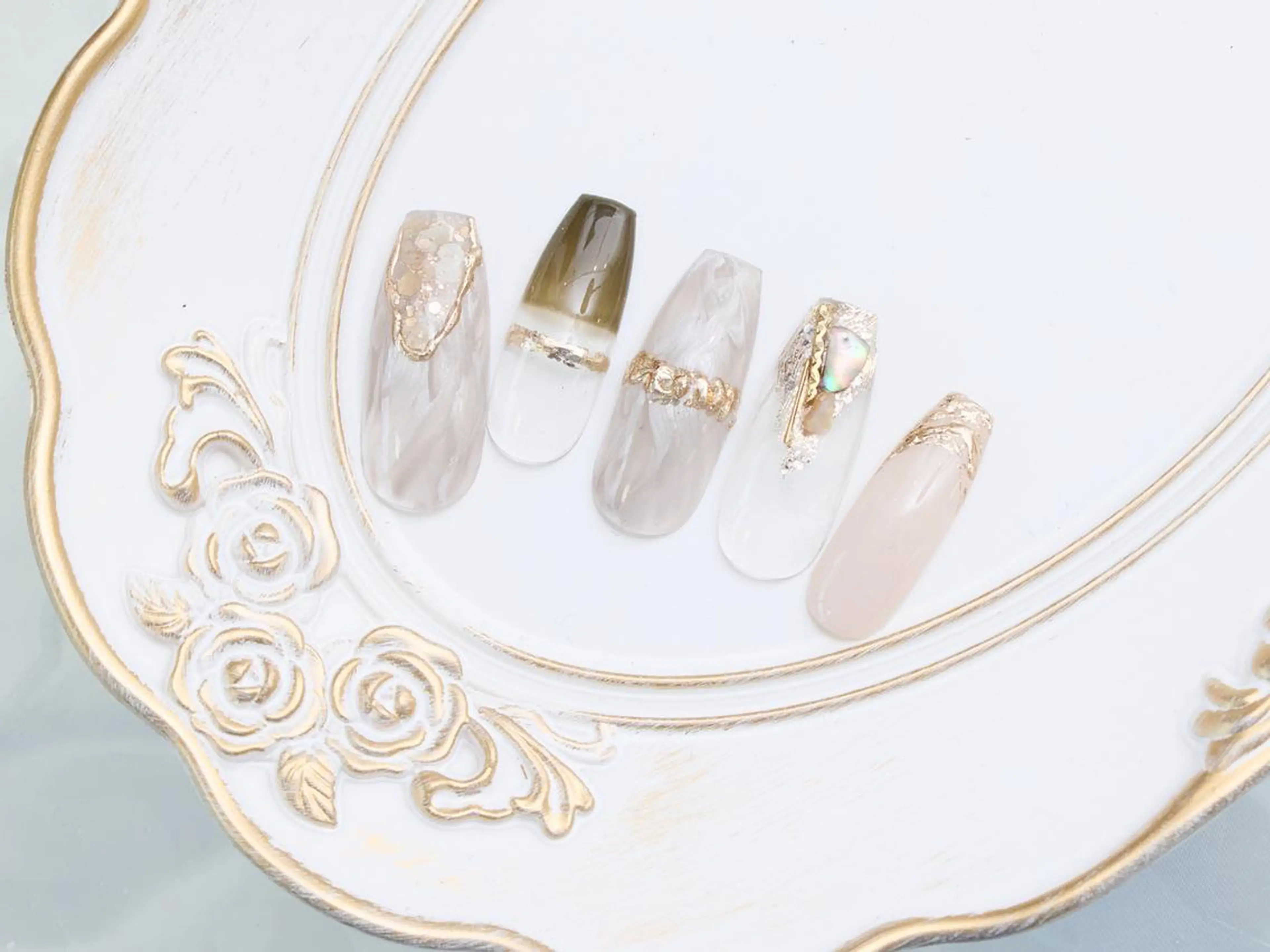 ネイル ❤️💛REBEST 京橋　nailのネイルデザイン