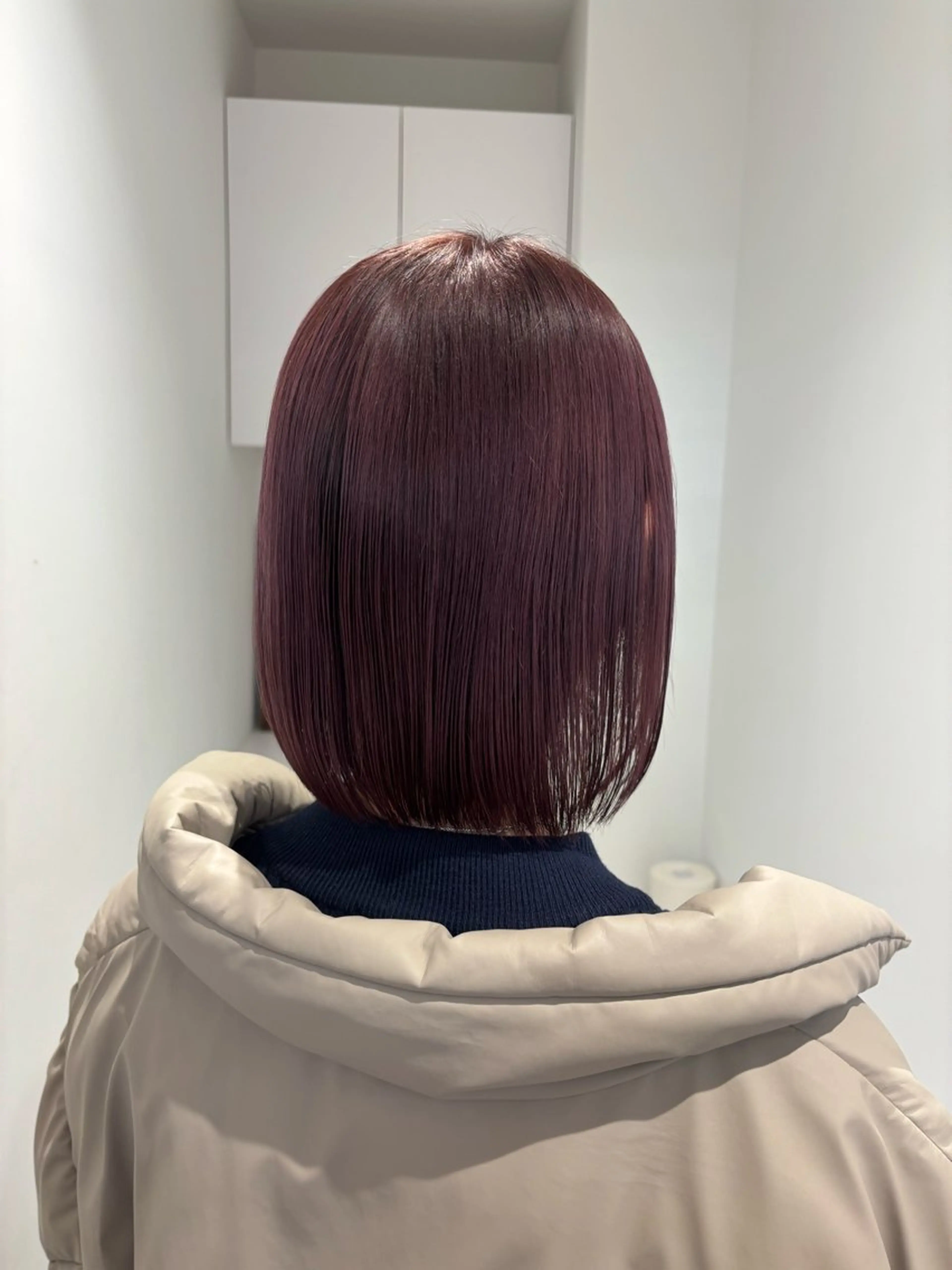 ショート ヘアカラー リン🔔ボブ cut ベージュカラー🤎のヘアスタイル