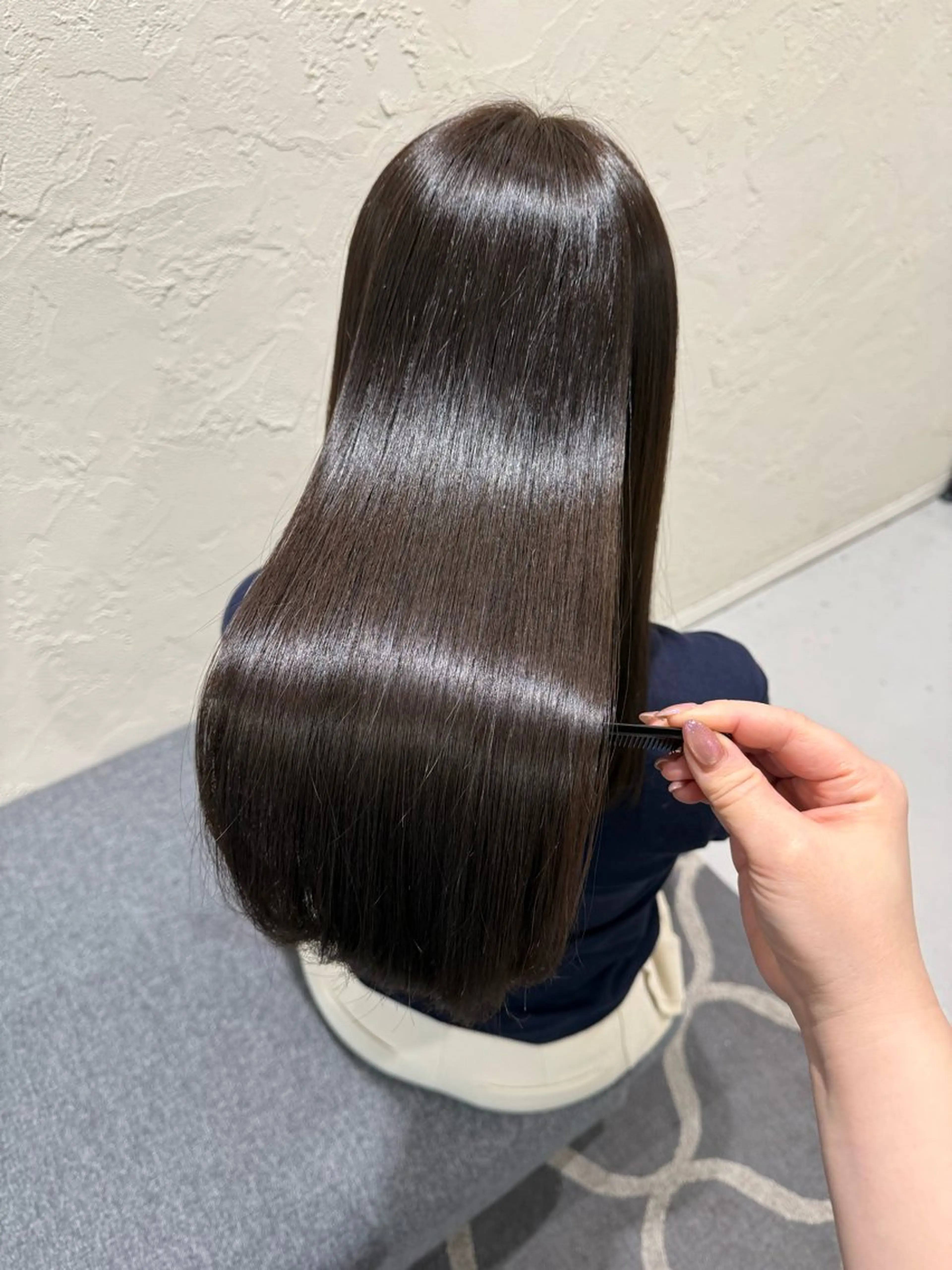 ロング カラー 髪質改善 トリートメント カット ヘアカラー トリートメント 【髪質改善】 夏目結以のヘアスタイル