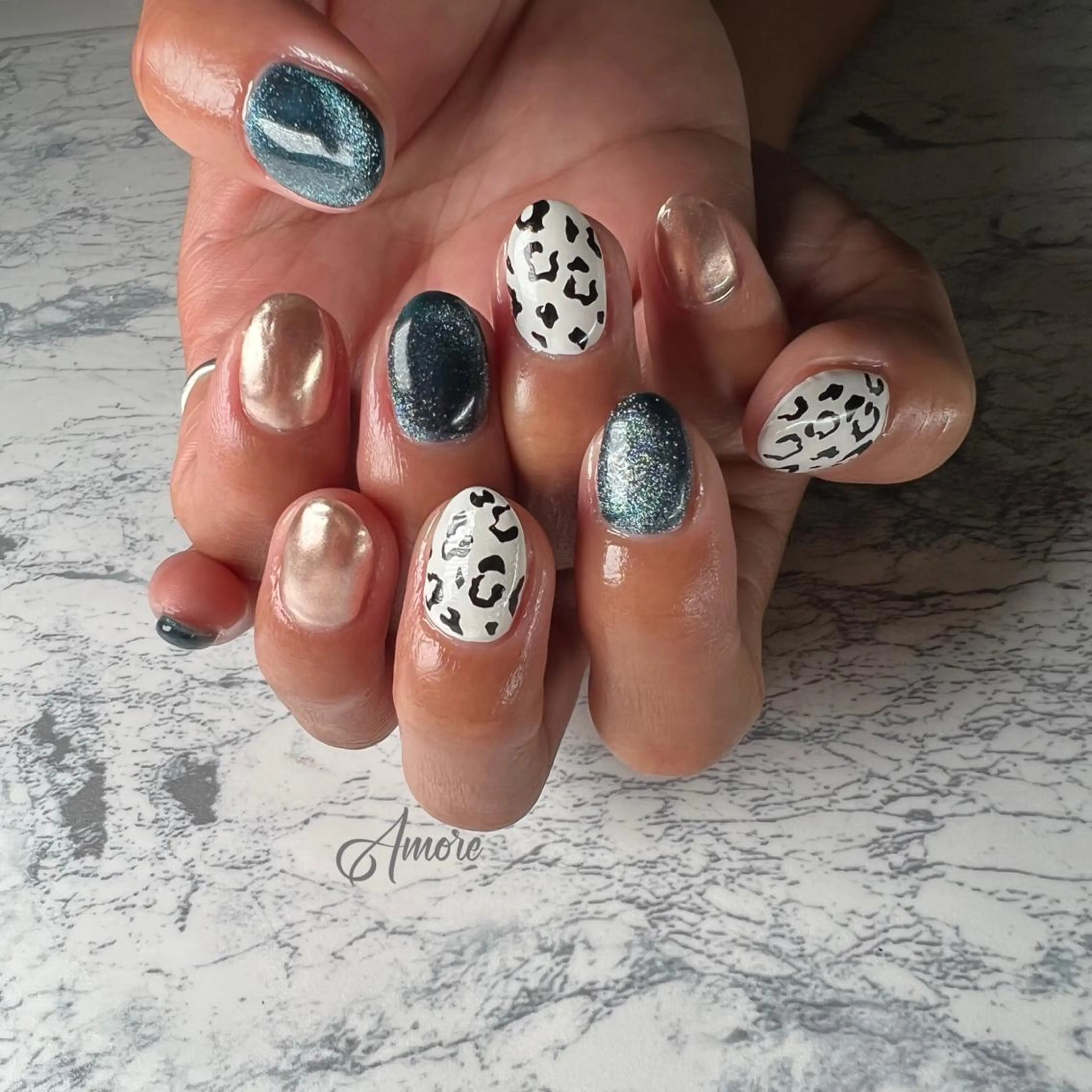 ネイル ジェルネイル 氷ネイル・うるうるネイル マグネットネイル ミラーネイル ニュアンスネイル You kyehwaのネイルデザイン