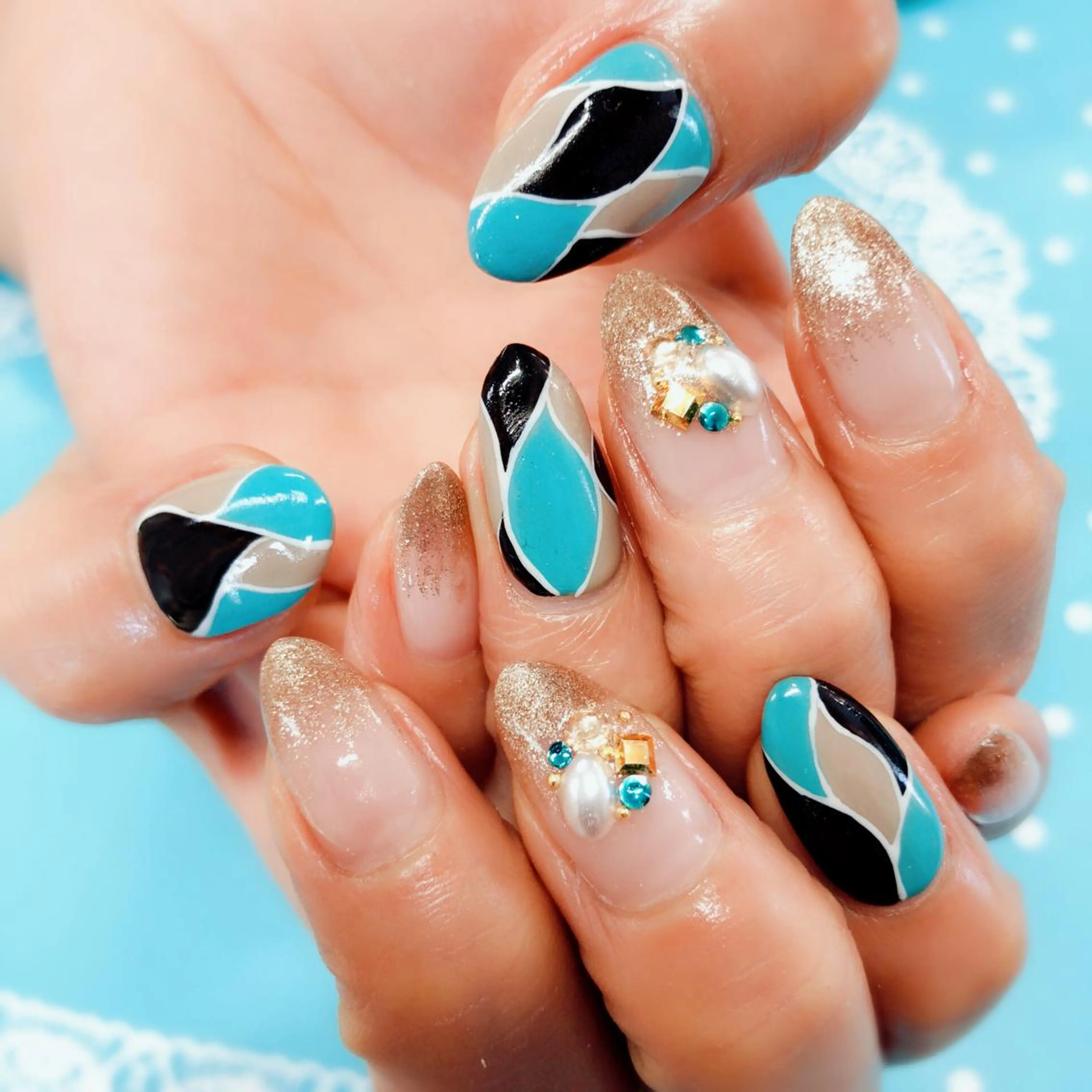 ✨minimo限定価格✨パラジェル使用‼️【オフなし】持ち込み🉑デザイン自由のアート4本スタンダードコースの写真