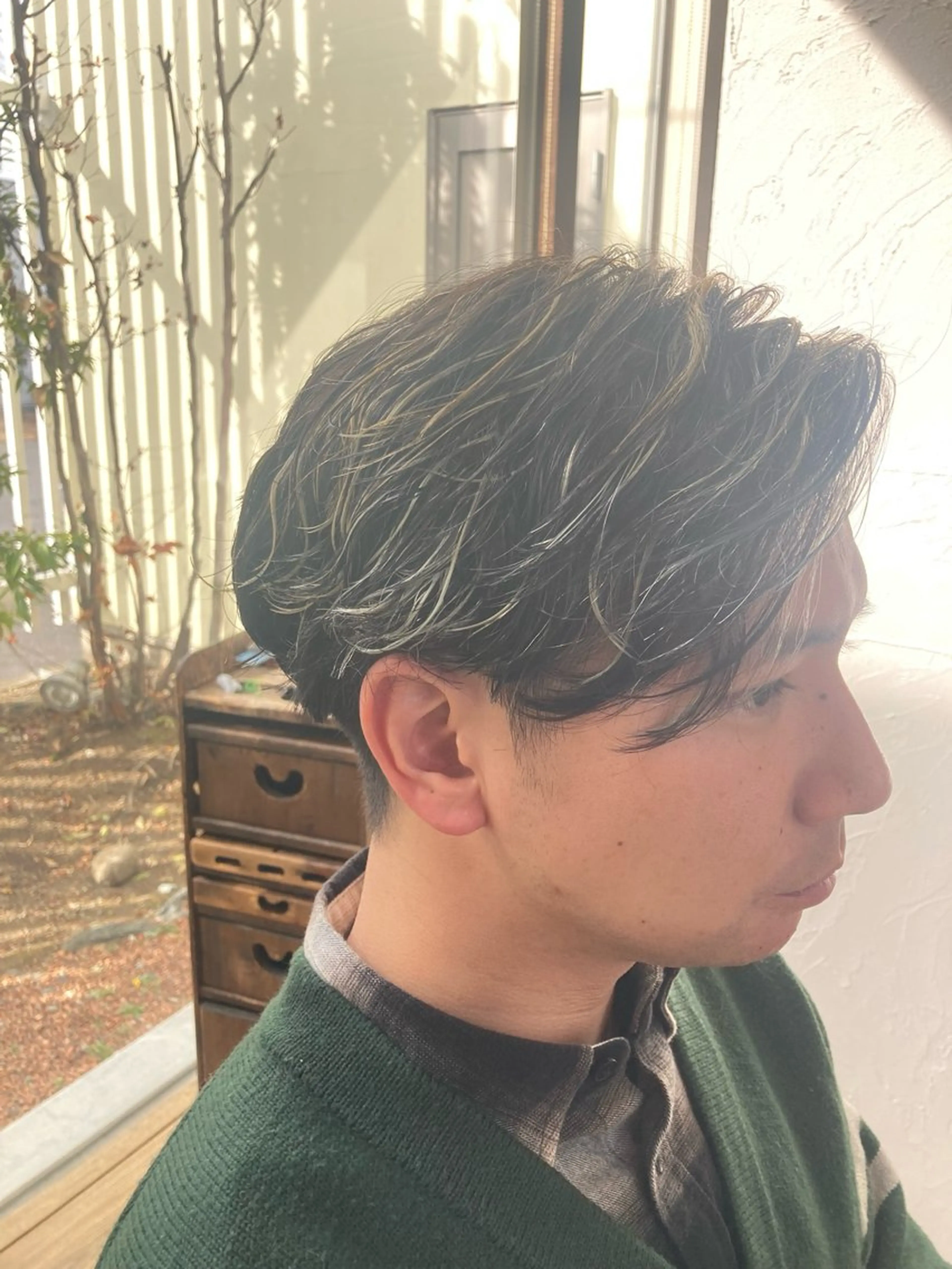 ショート ハイライト ヘアカラー 長谷川 朋樹のヘアスタイル