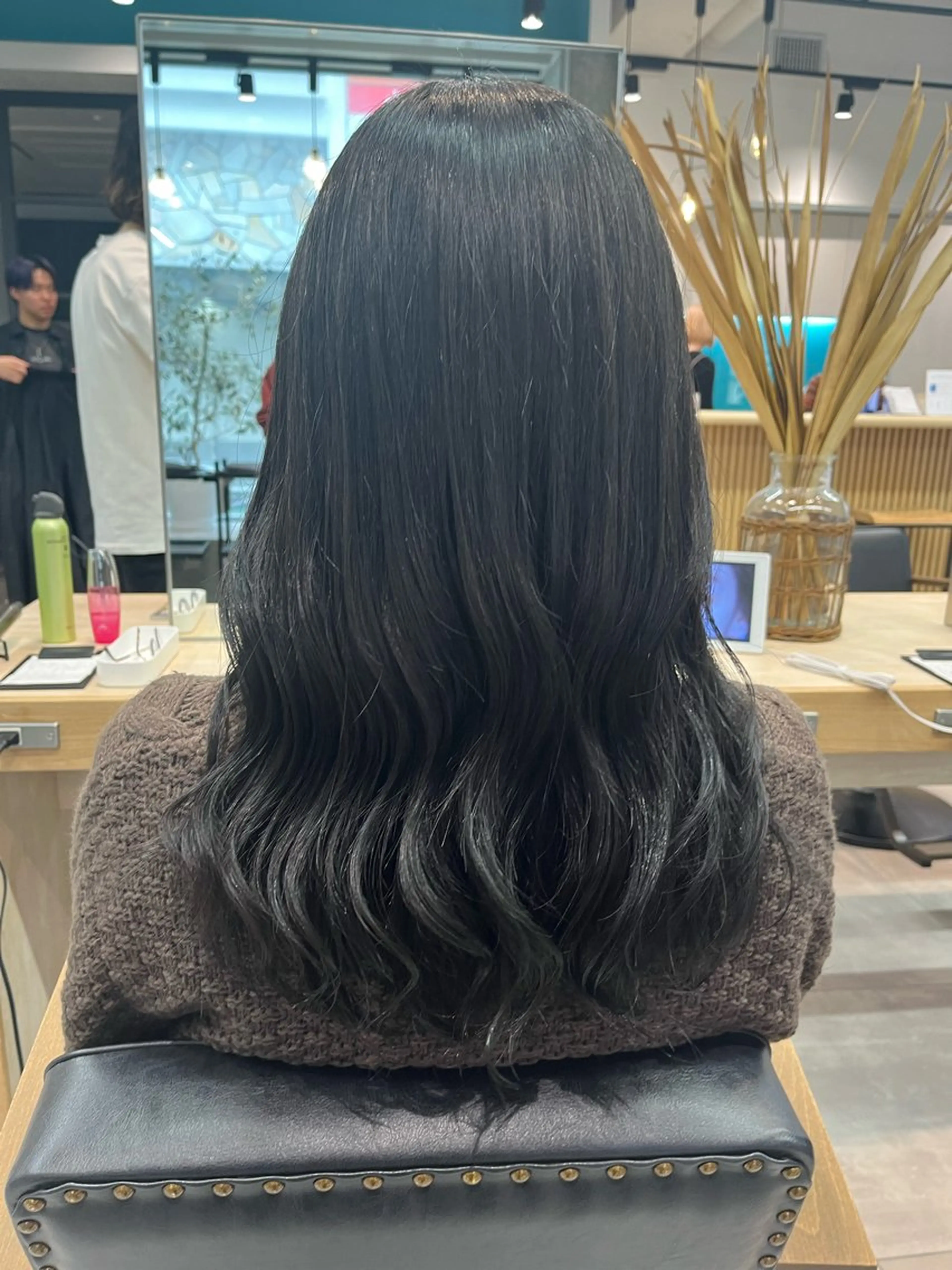 セミロング カラー 透明感カラー おおや みゆのマツエク・マツパデザイン