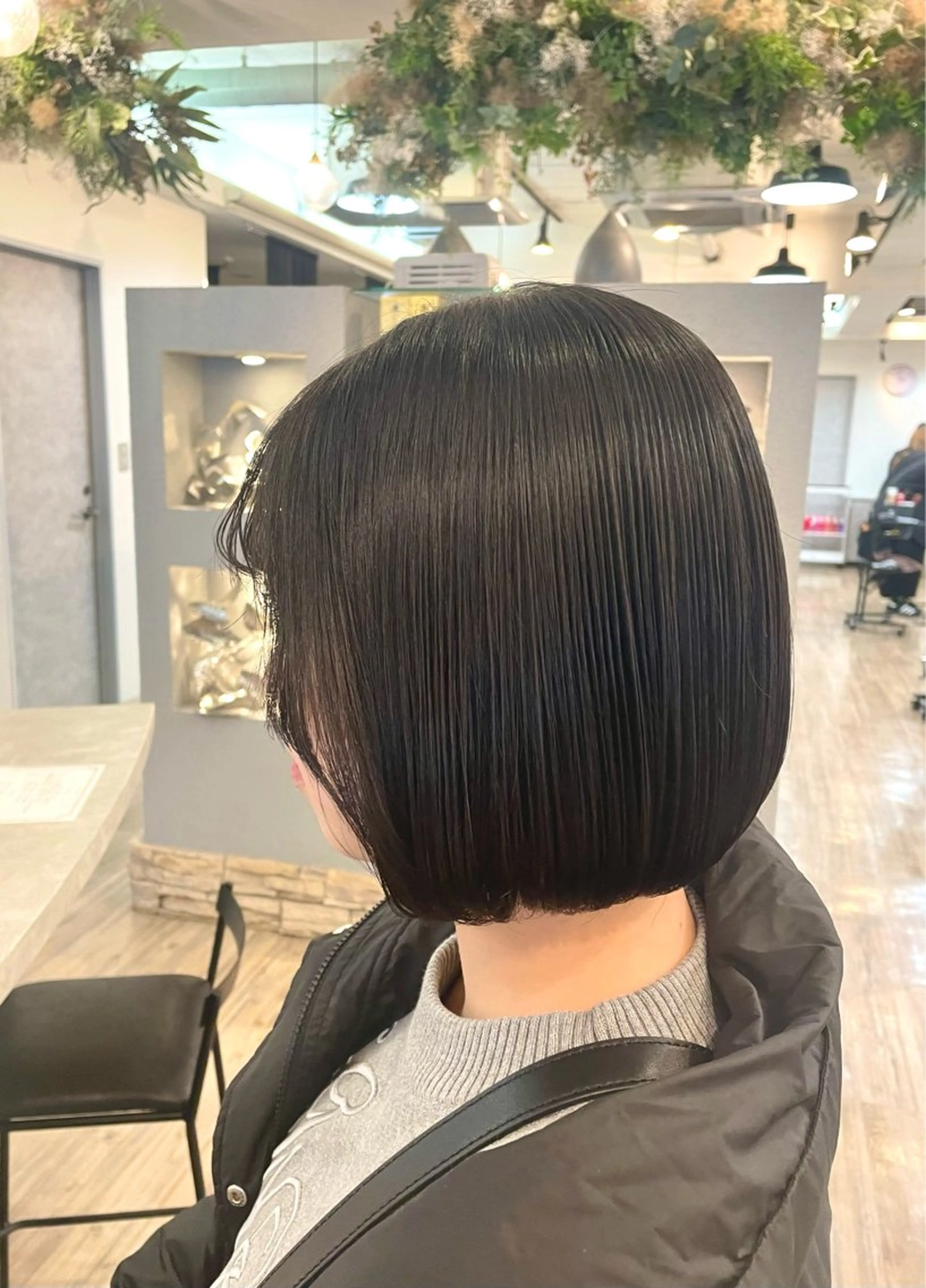 ショート ボブ カット VISAGE ba.sk 金子詩帆のヘアスタイル