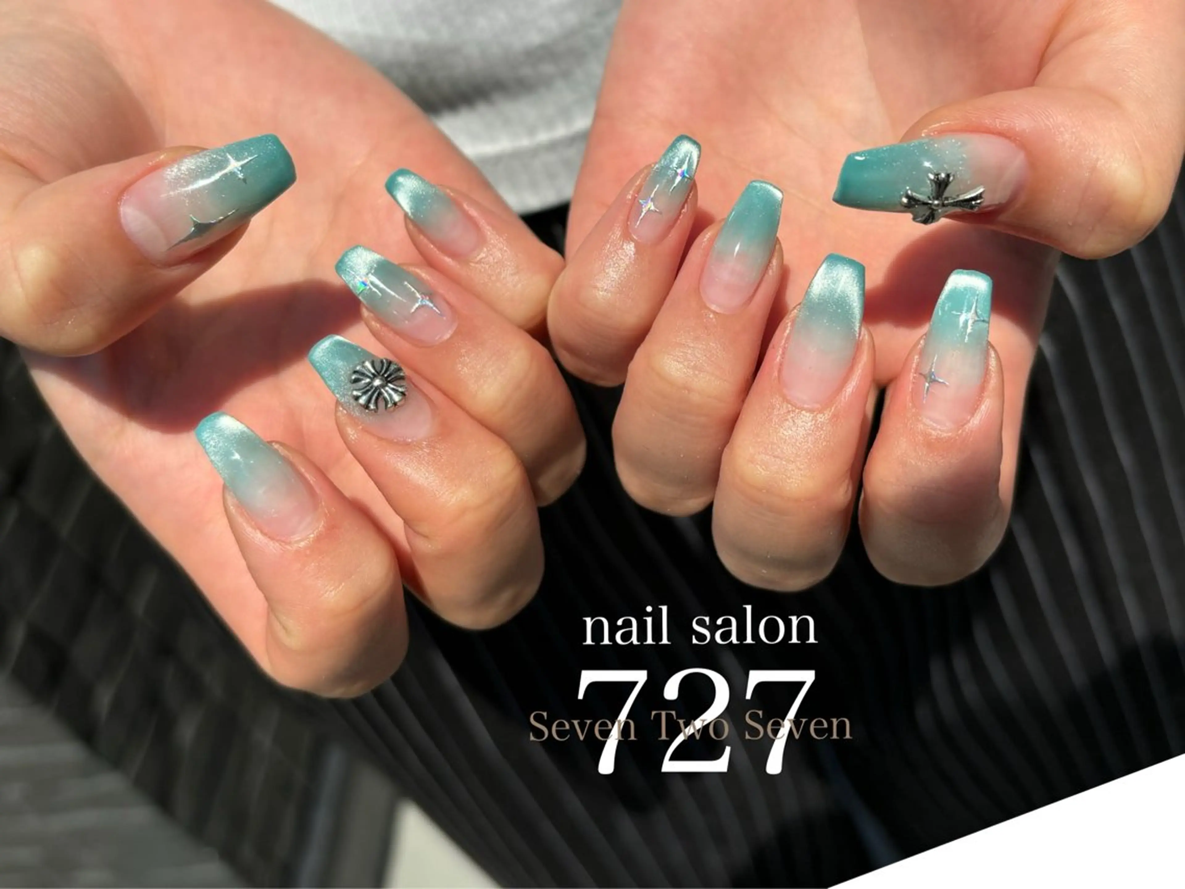 ネイル ハンドネイル 727 nailのネイルデザイン
