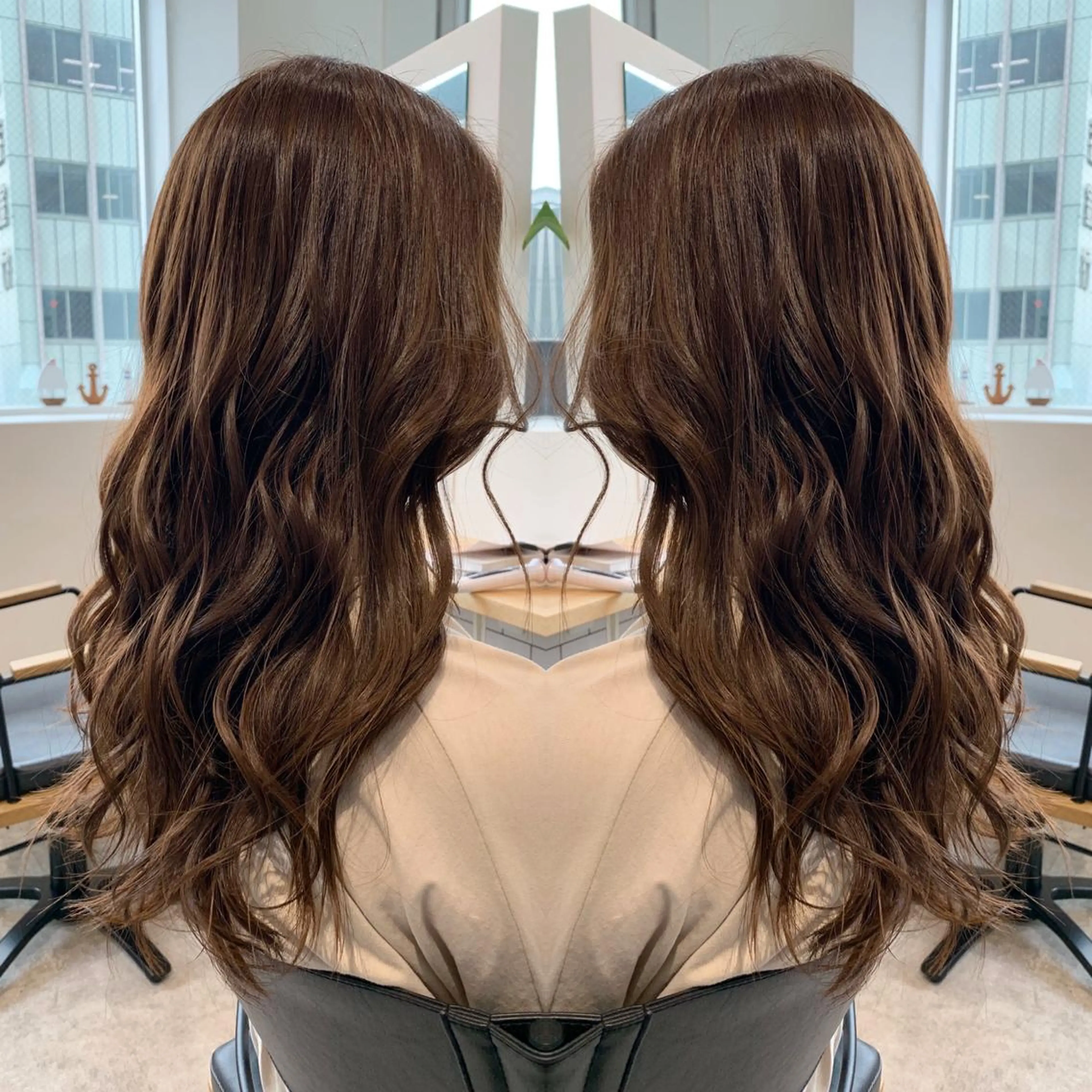 ロング カラー アッシュ バレイヤージュ ベージュカラー ブロンド ブルーカラー レイヤーカット/ 艶カラー/RYOMAのヘアスタイル