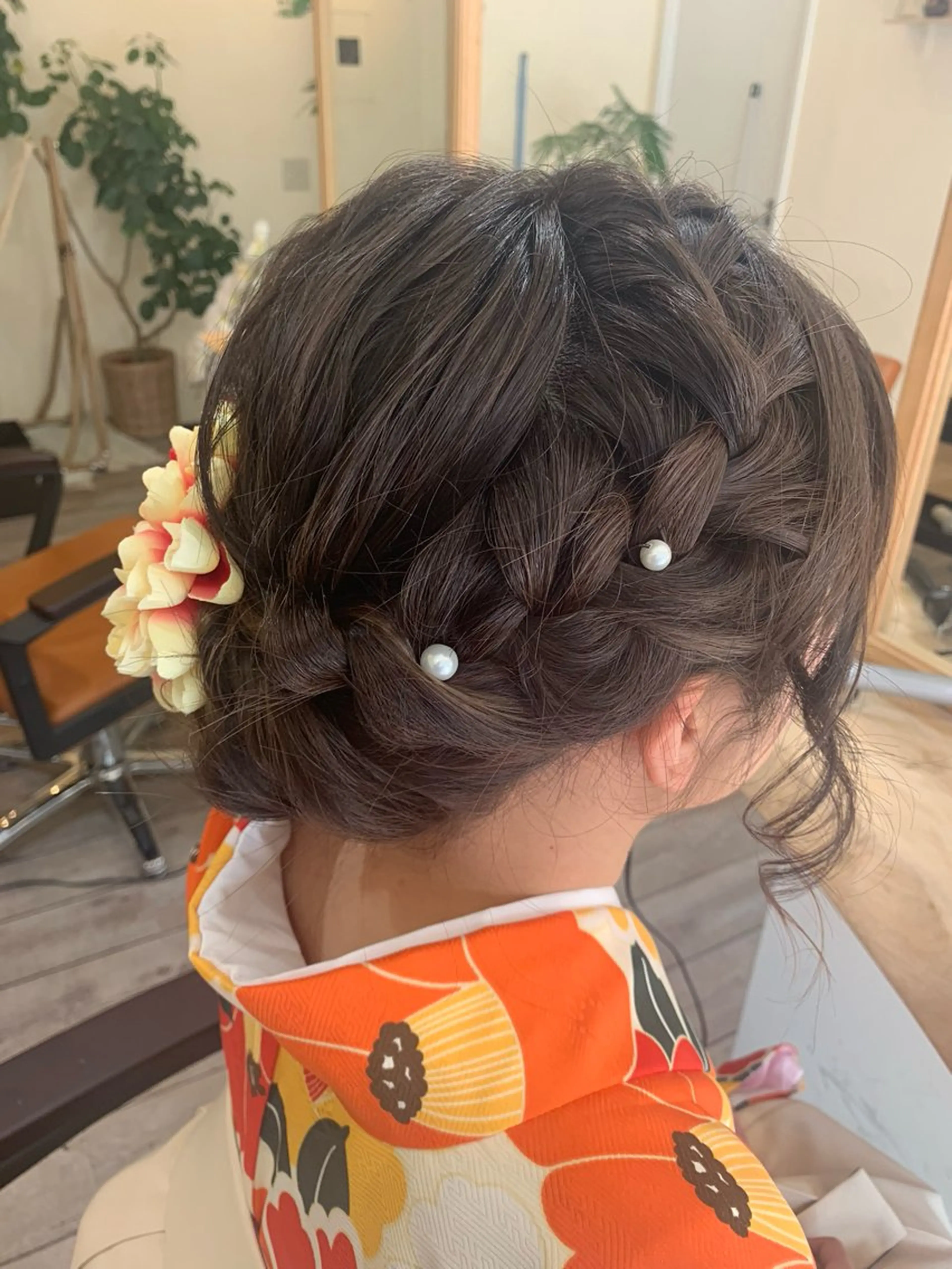 ミディアム ヘアアレンジ 結婚式・ブライダル 卒業式のヘアスタイル guusca所属・大澤 あんなのヘアスタイル